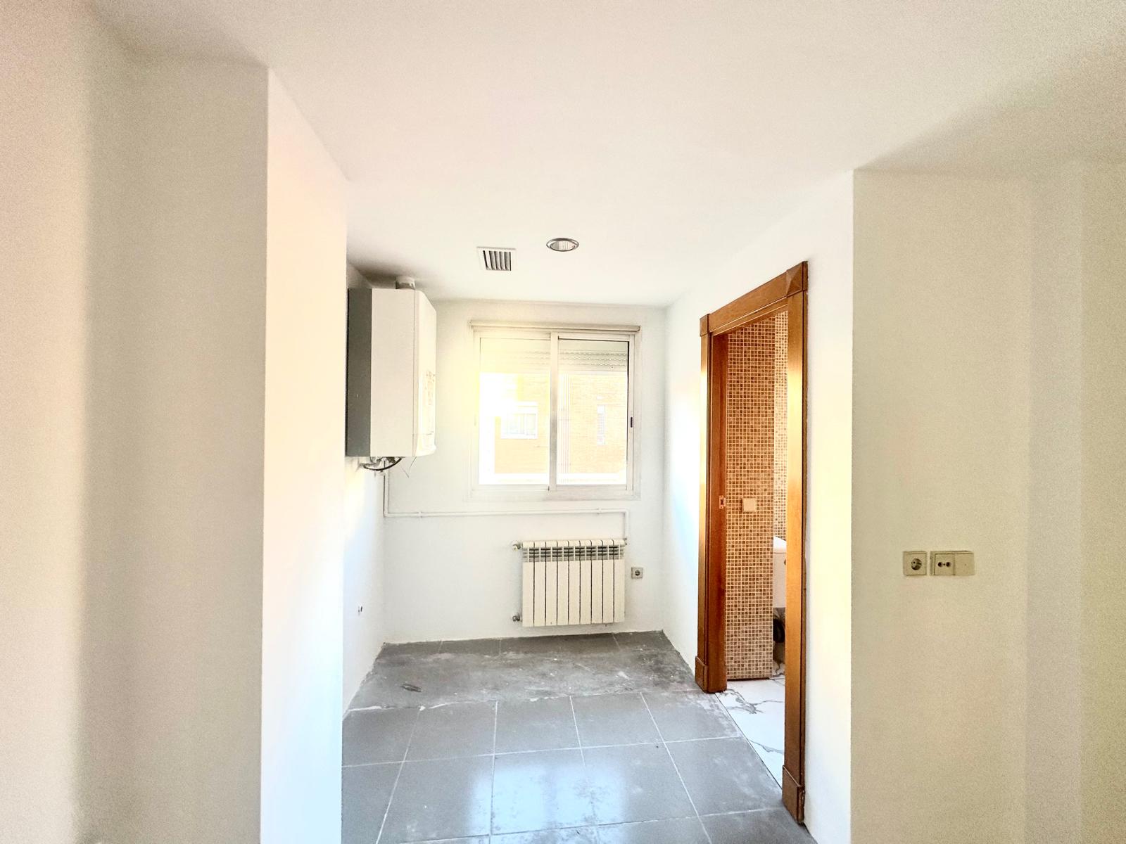 Piso en Venta en Av. de la Buhaira - 19