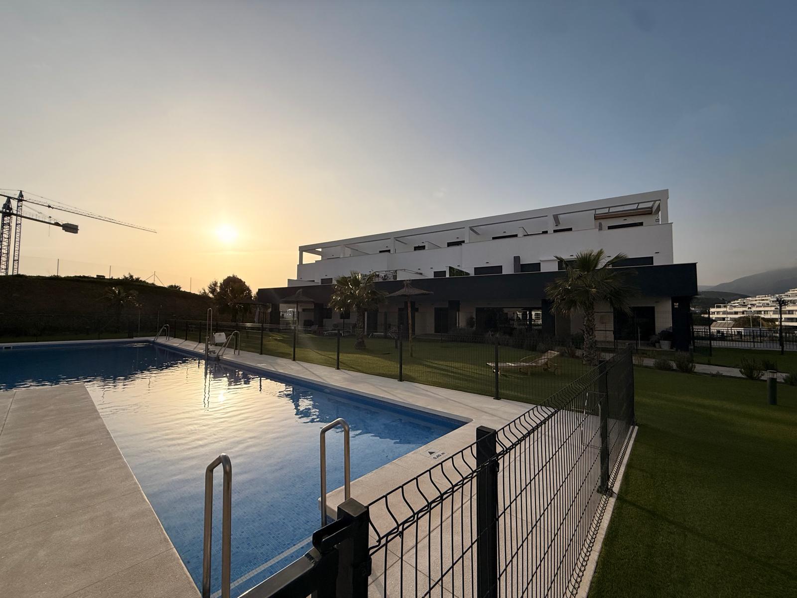 Moderno apartamento en venta con vistas al mar -  Célere Sea Views, Estepona - 3