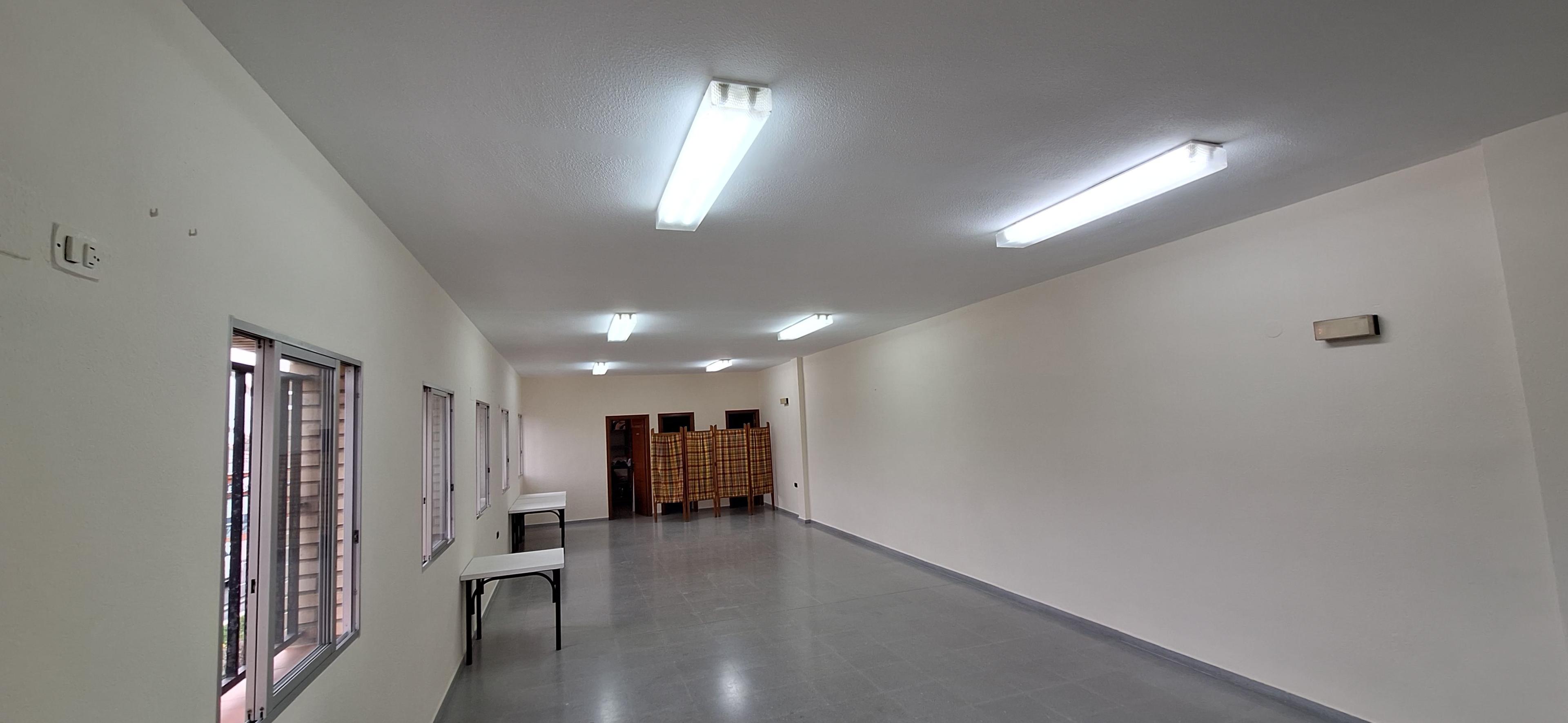 Local en Venta en Av. de la Guardia Civil - 12