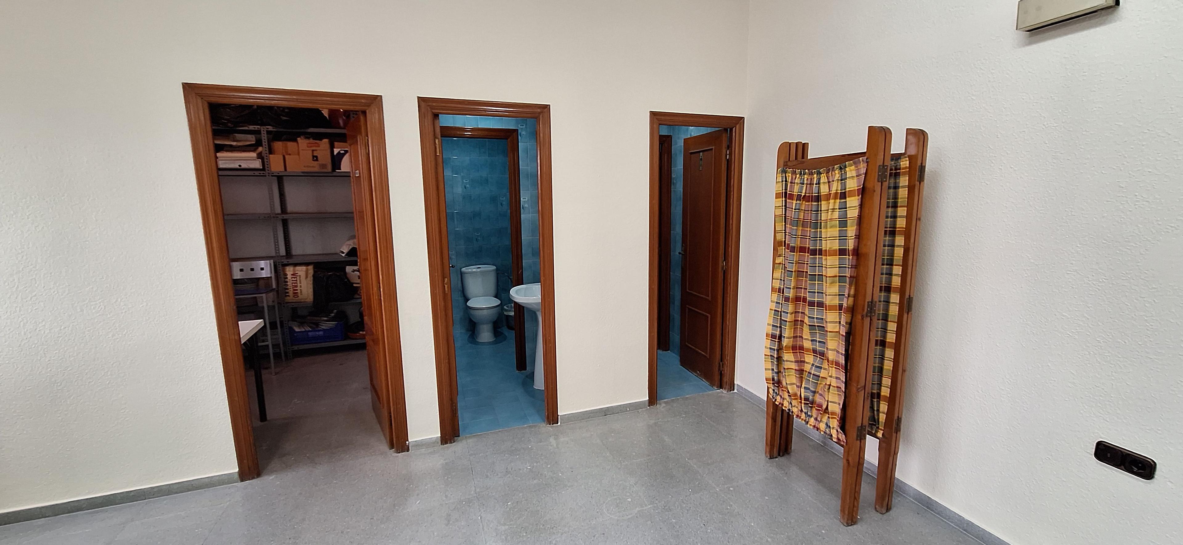 Local en Venta en Av. de la Guardia Civil - 17