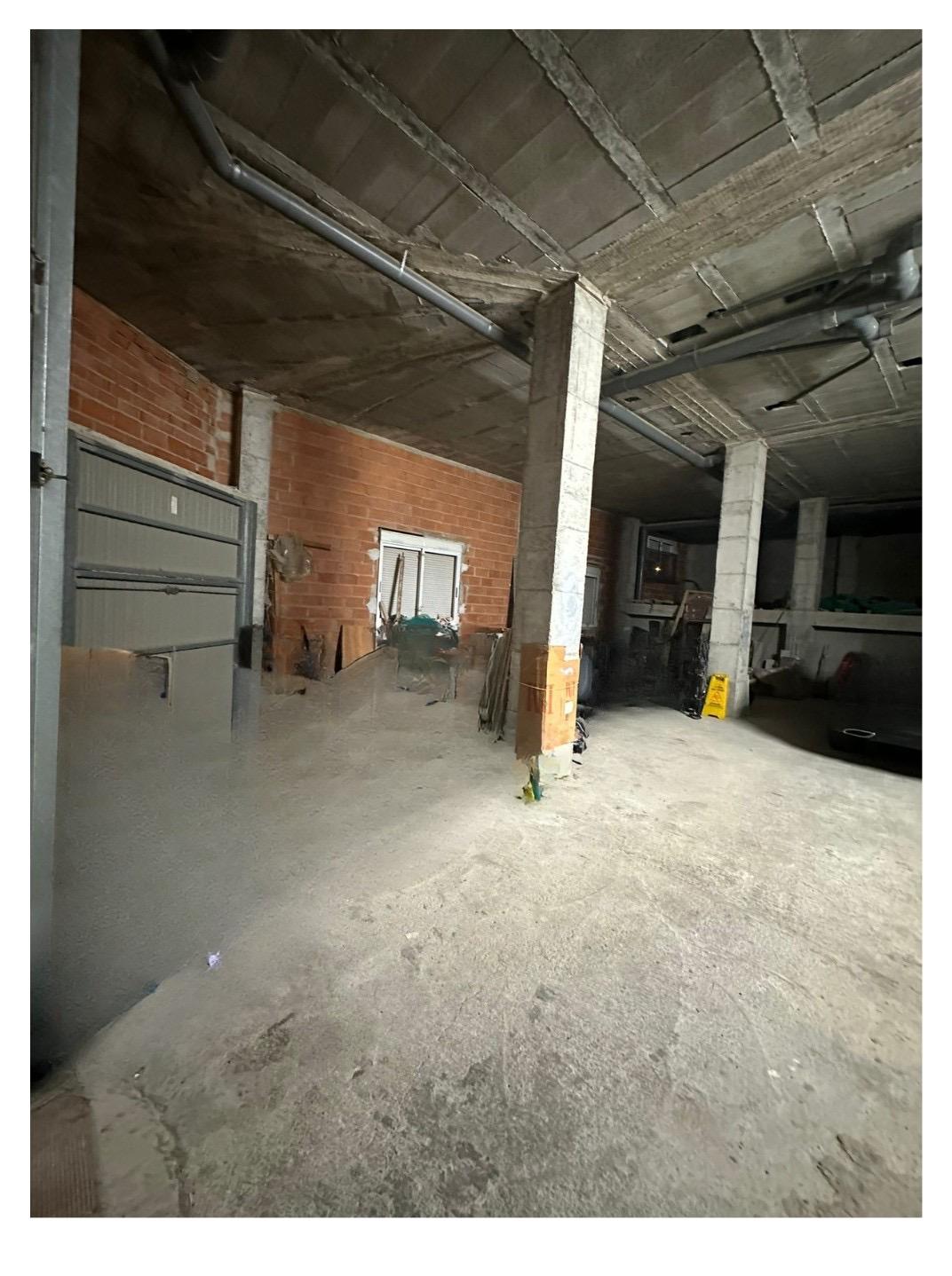 Local en Venta en Carrer Pizarro - 11