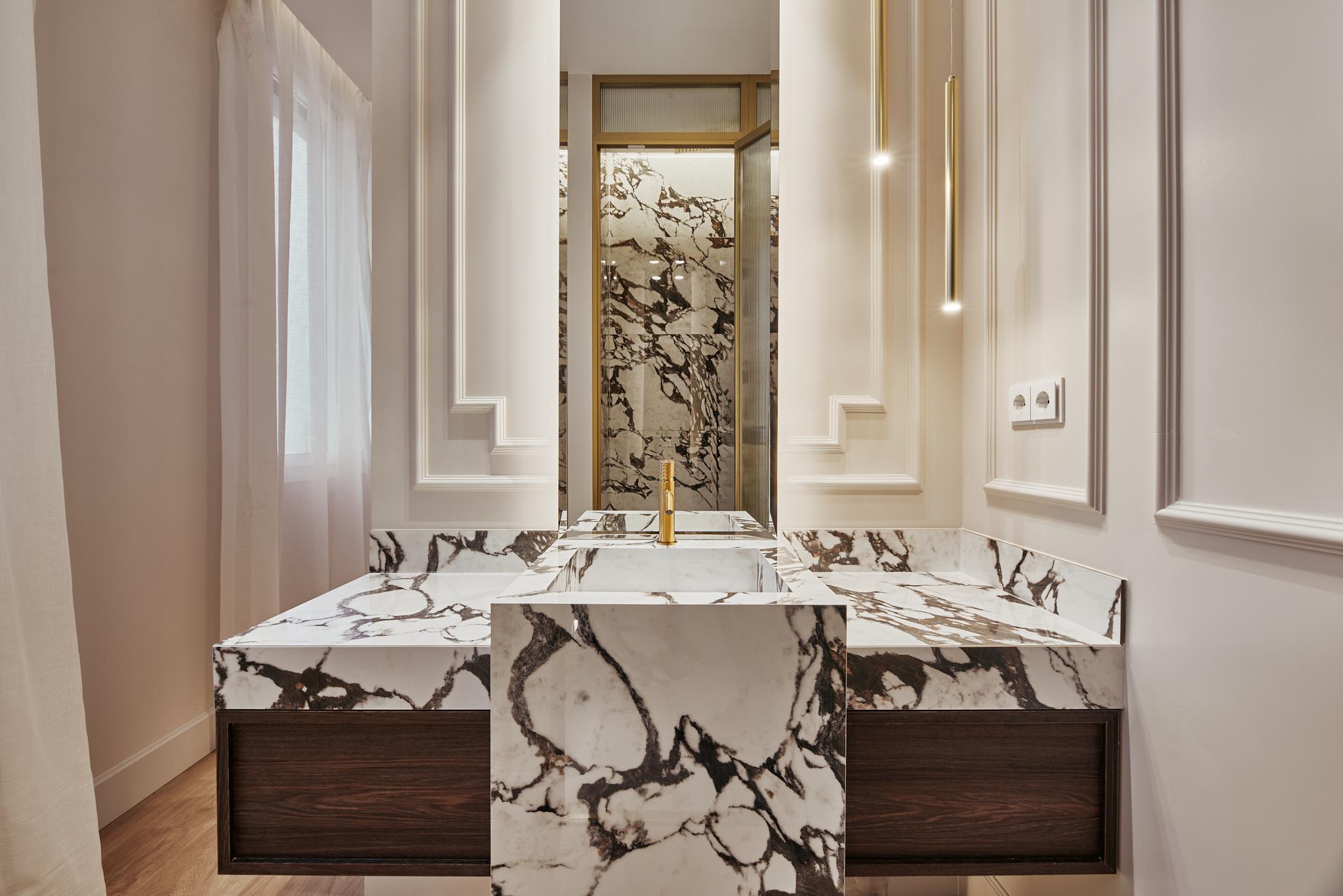 Piso en Venta en C. de Argensola - 35