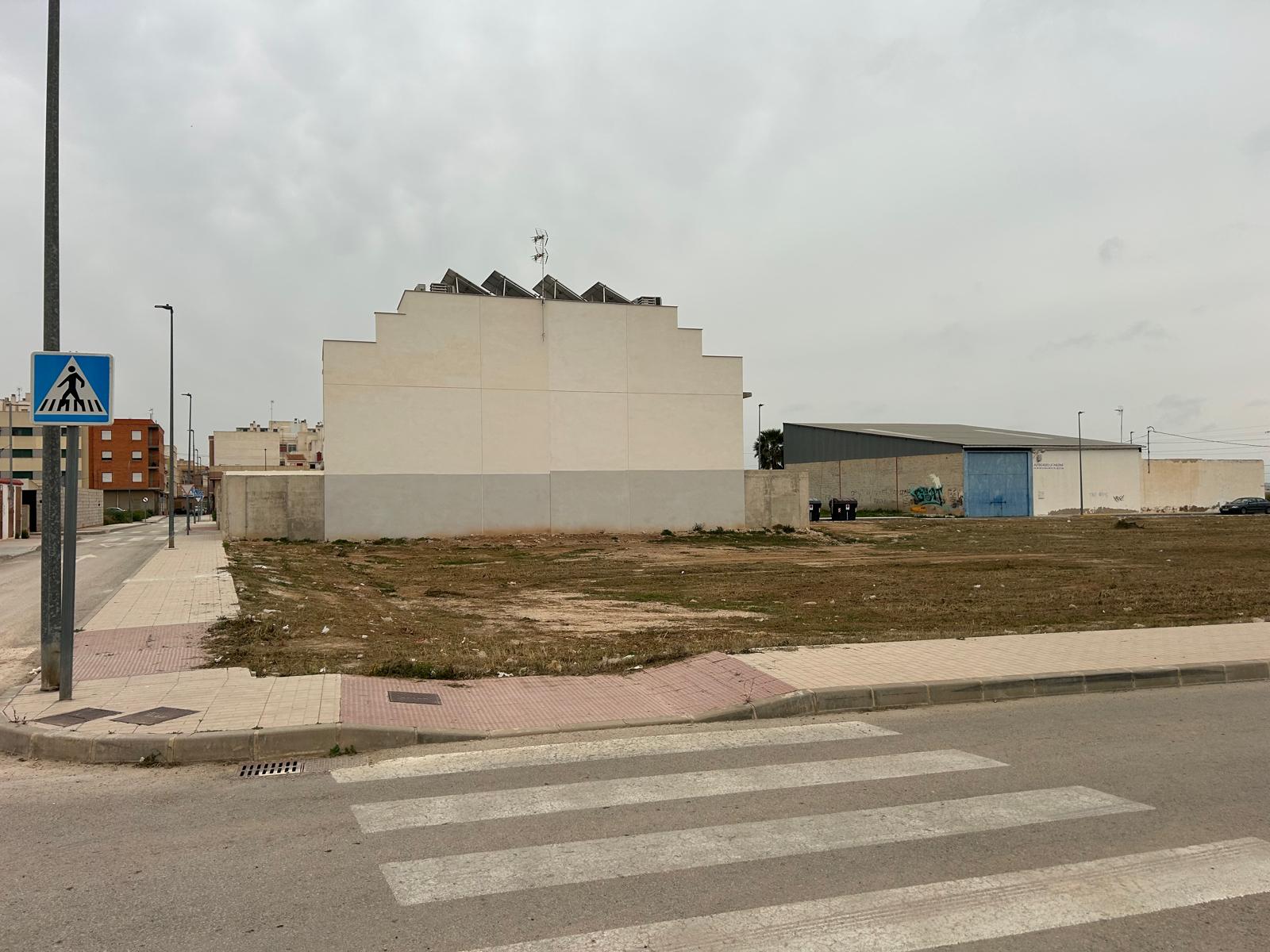 Solar en Venta en C. Reyes Católicos - 4