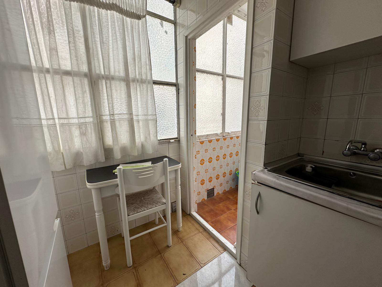 Piso en Venta en Calle Virgen de África - 14