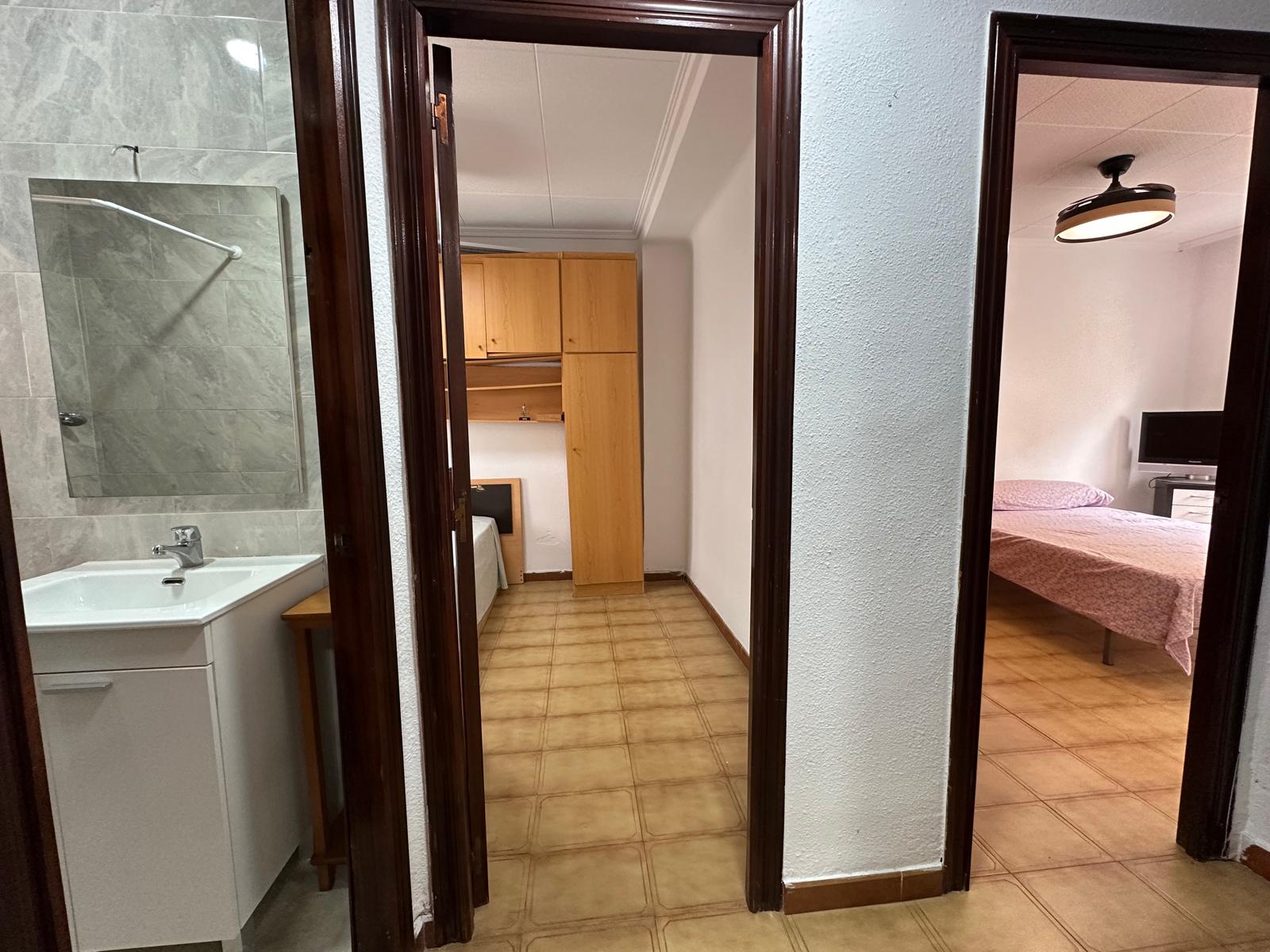 Piso en Venta en Calle Virgen de África - 17