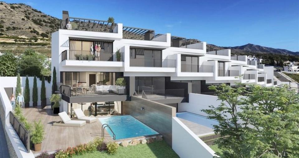 Ultimos Chalets Pareados en Nerja Con Piscina Privada Y Vistas Al Mar  - 3