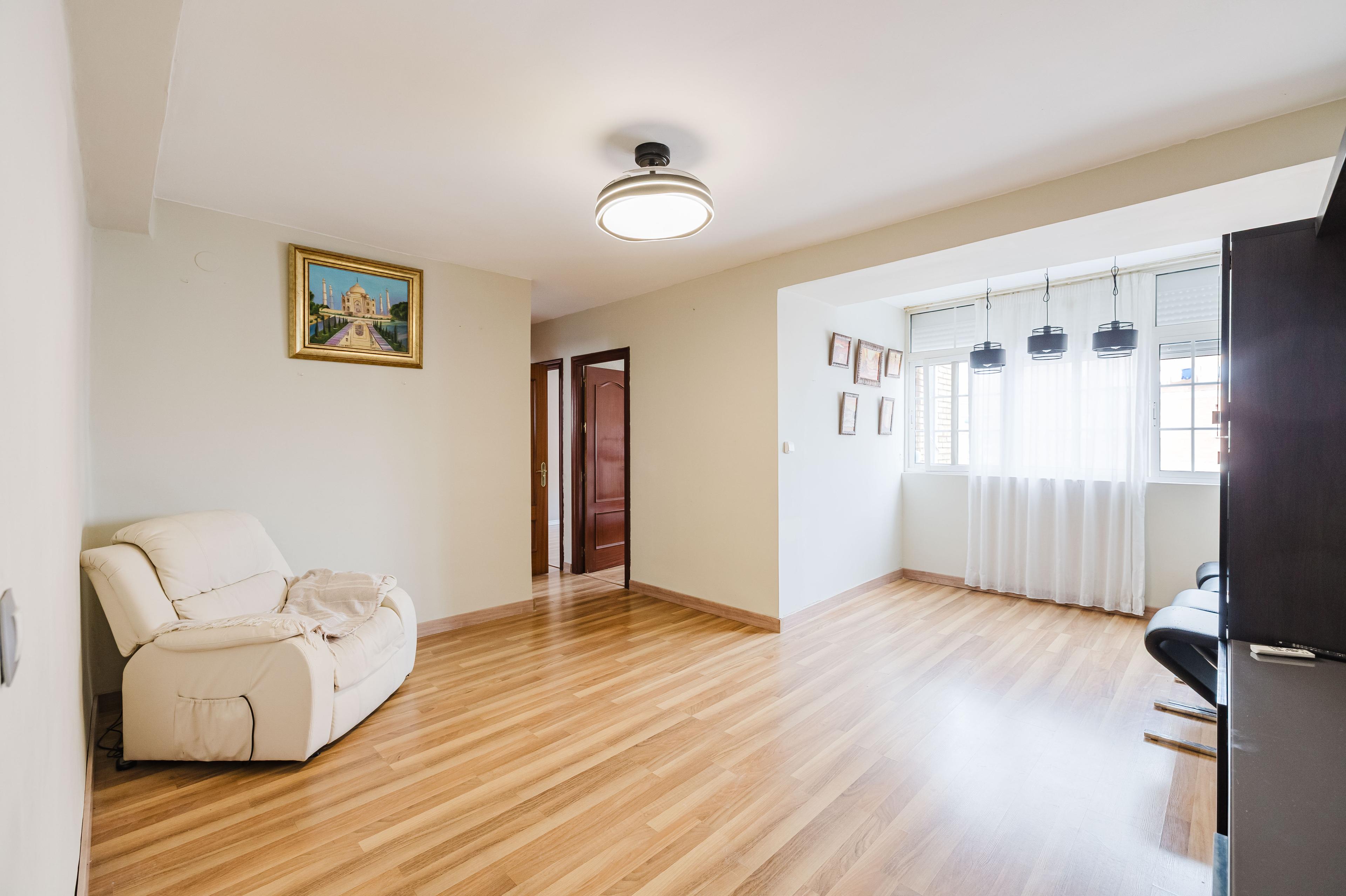 Piso en venta muy luminoso, recién reformado - 1