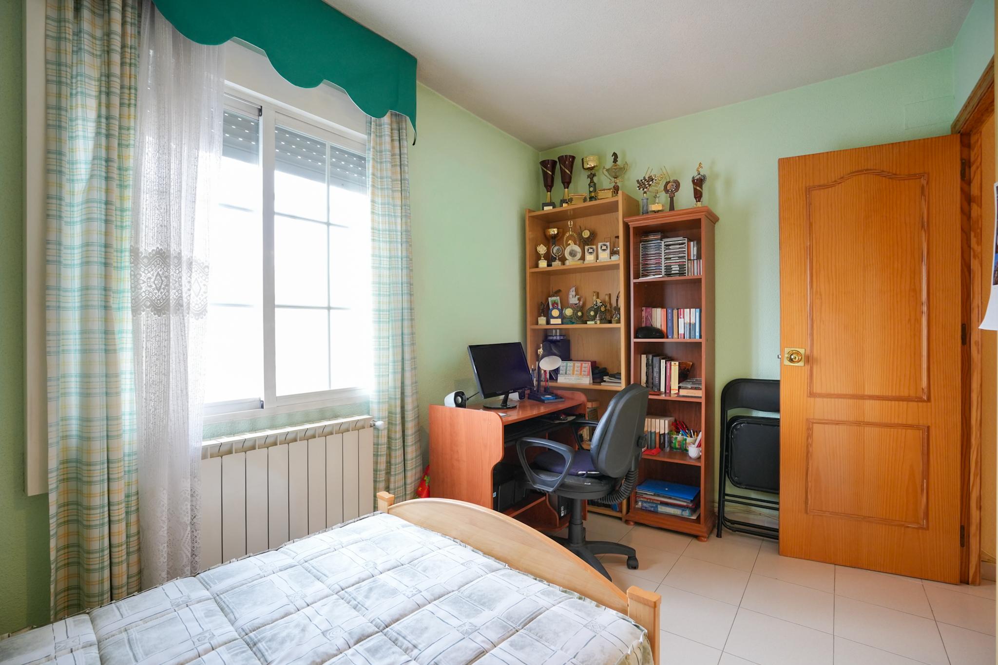 Casa Adosada en Venta en C. Venezuela - 24