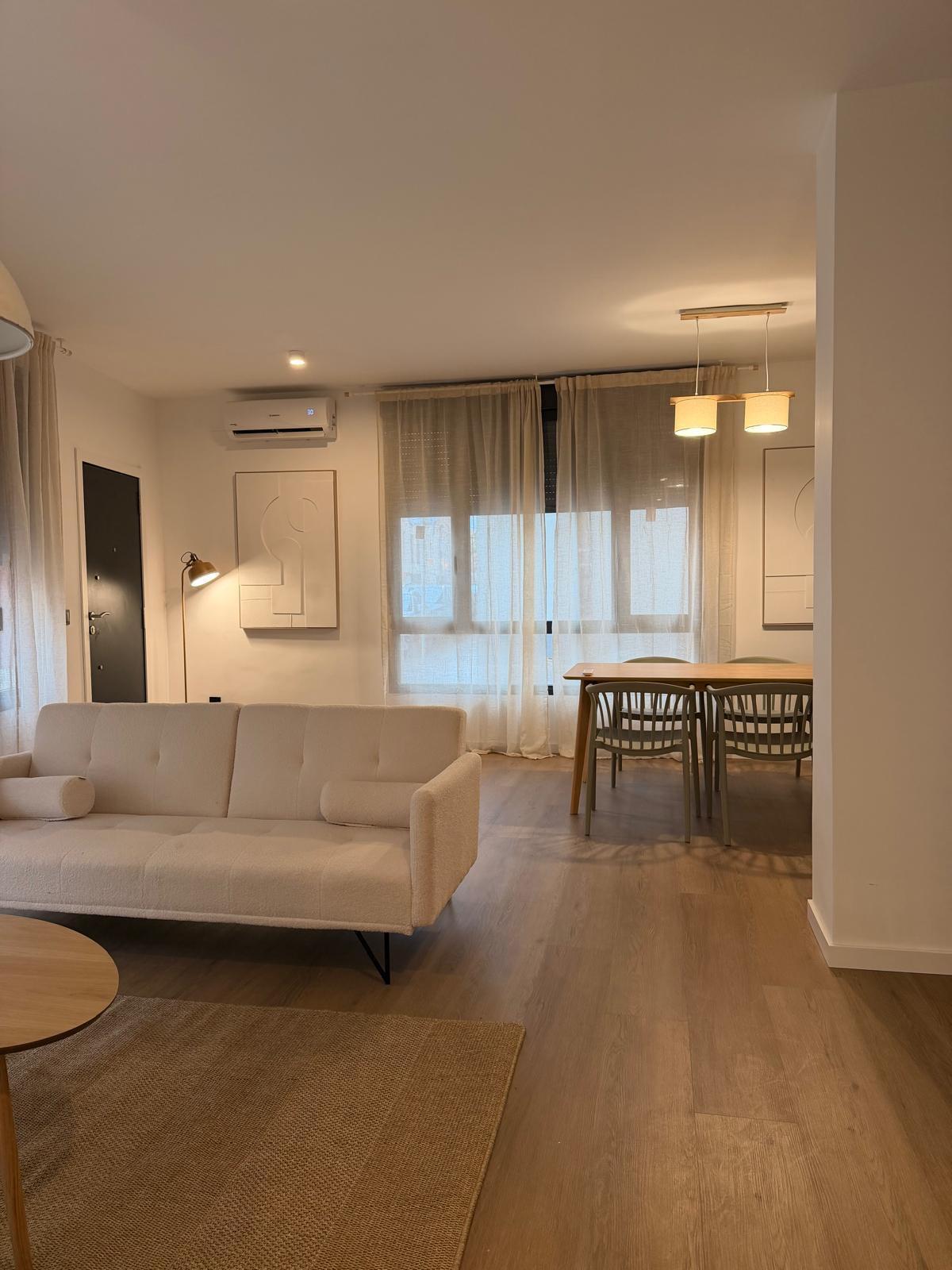 Piso en Venta en C/ Pio XII - 7