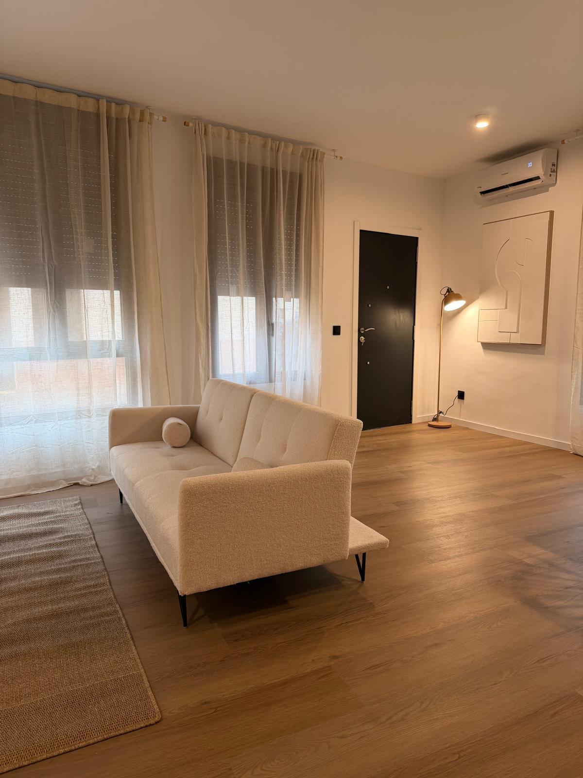 Piso en Venta en C/ Pio XII - 5