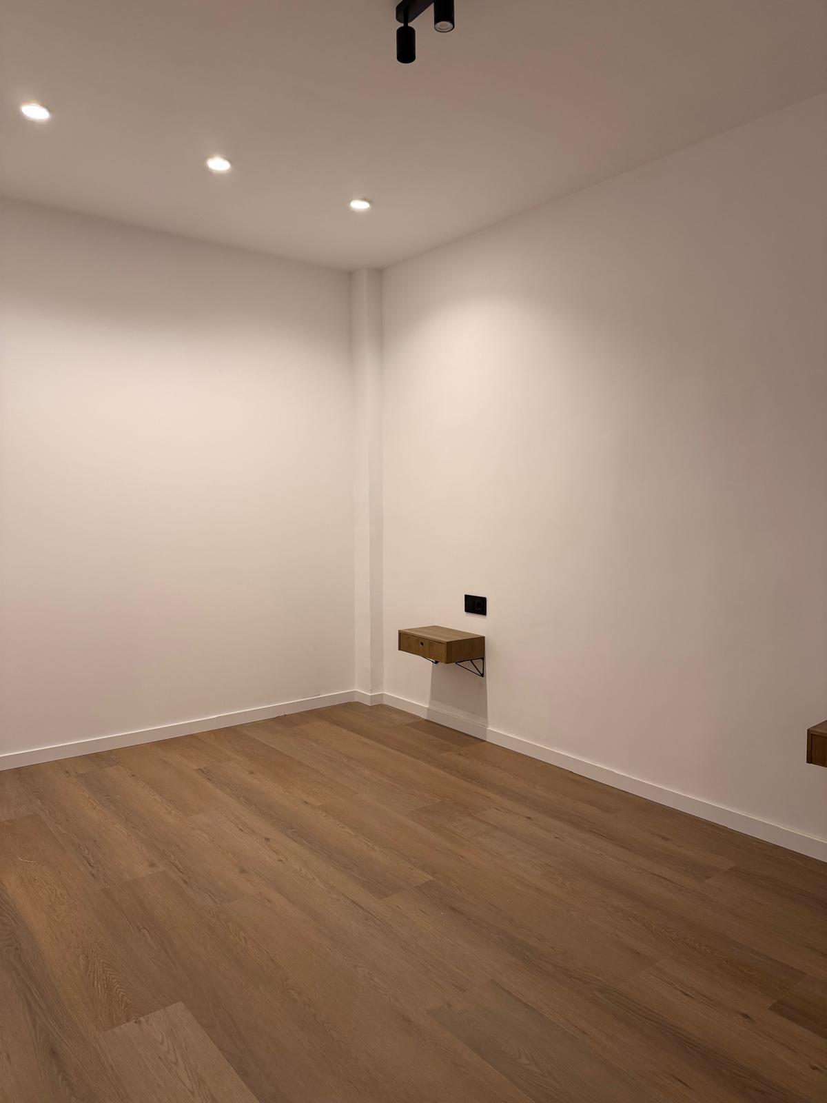 Piso en Venta en C/ Pio XII - 10