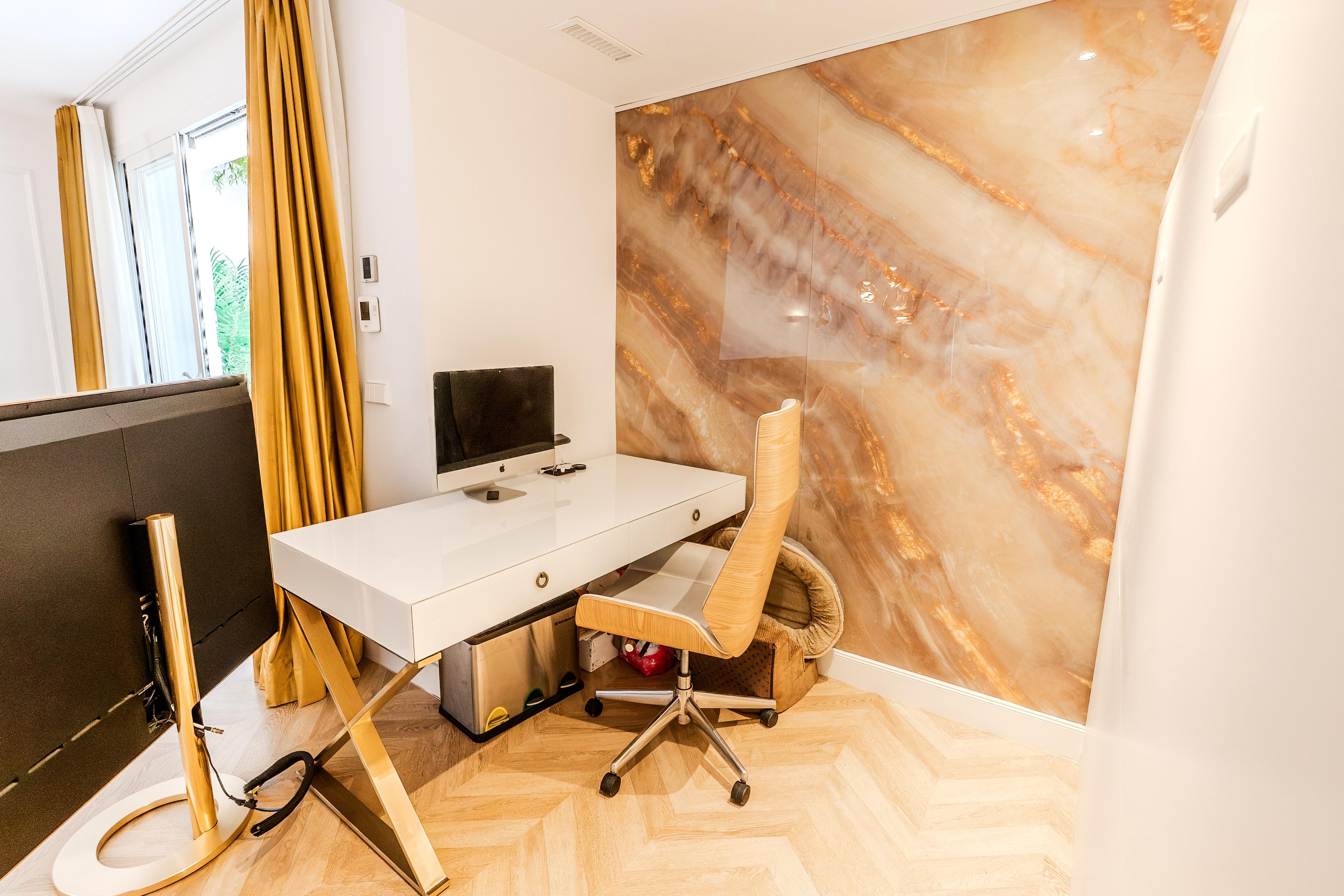 Ático en Venta en Av. de Menéndez Pelayo - 11