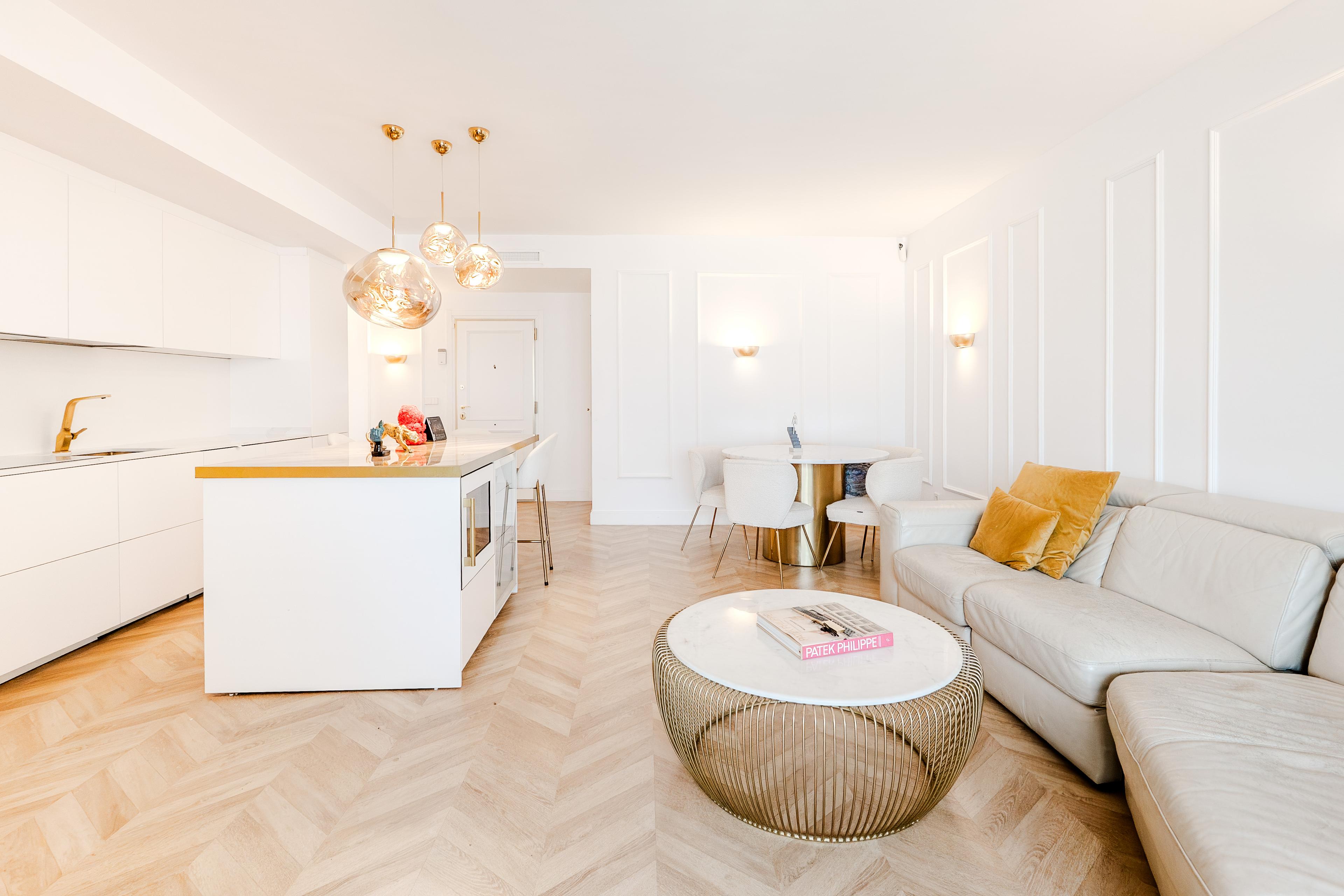 Ático en Venta en Av. de Menéndez Pelayo - 13