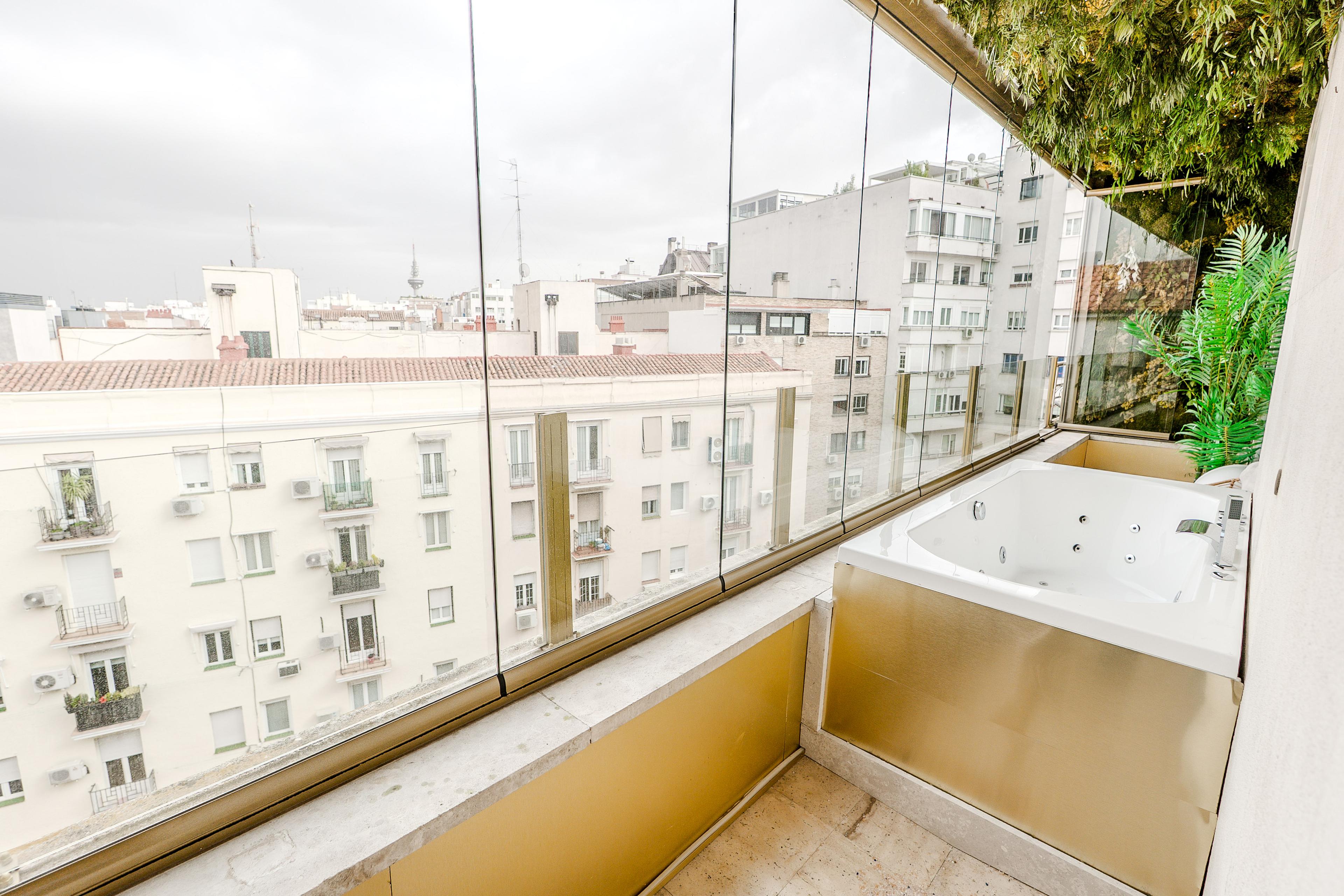 Ático en Venta en Av. de Menéndez Pelayo - 3