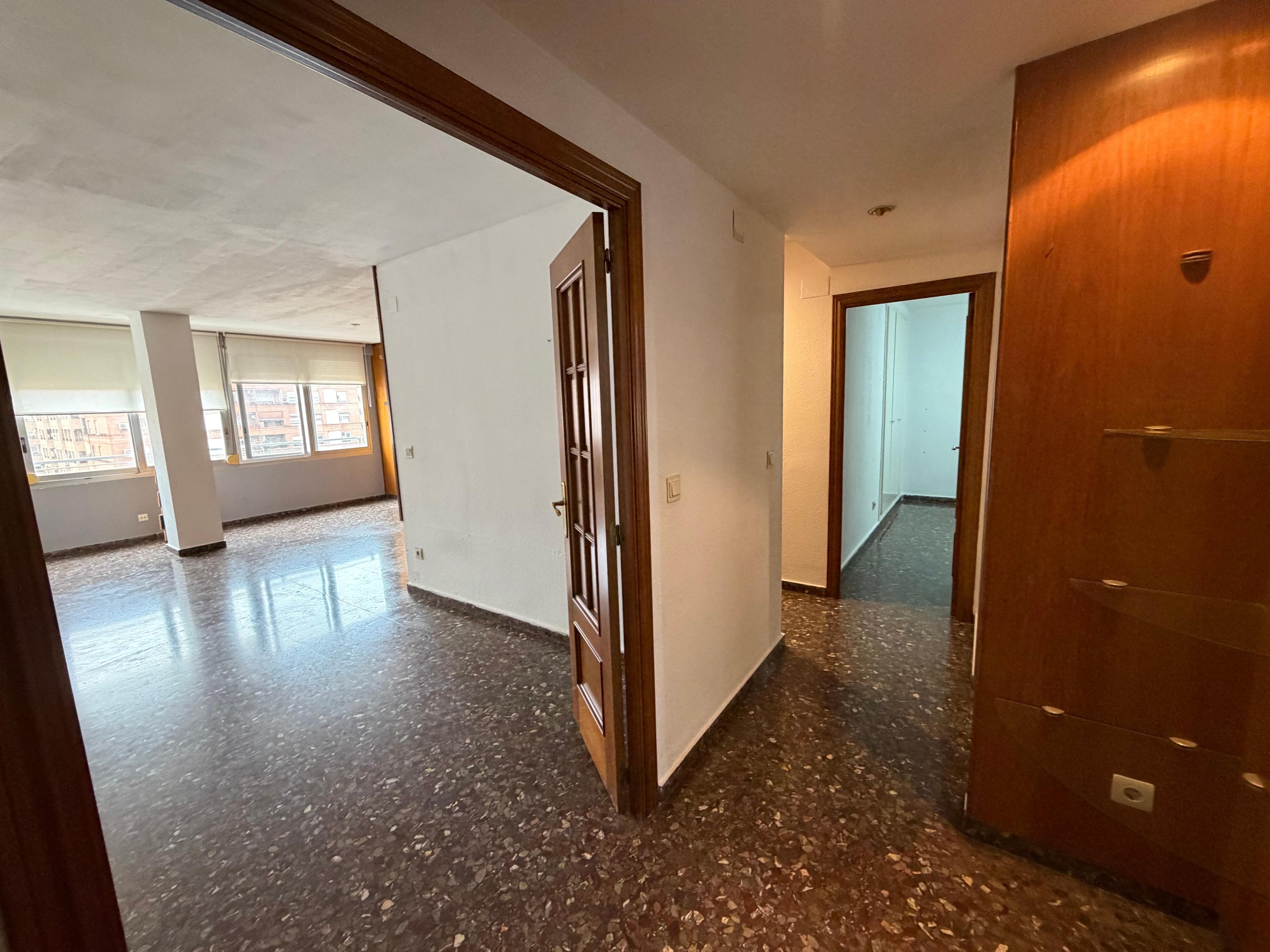 Piso en Alquiler - Carrer d'Emilio Lluch, Valencia - 6