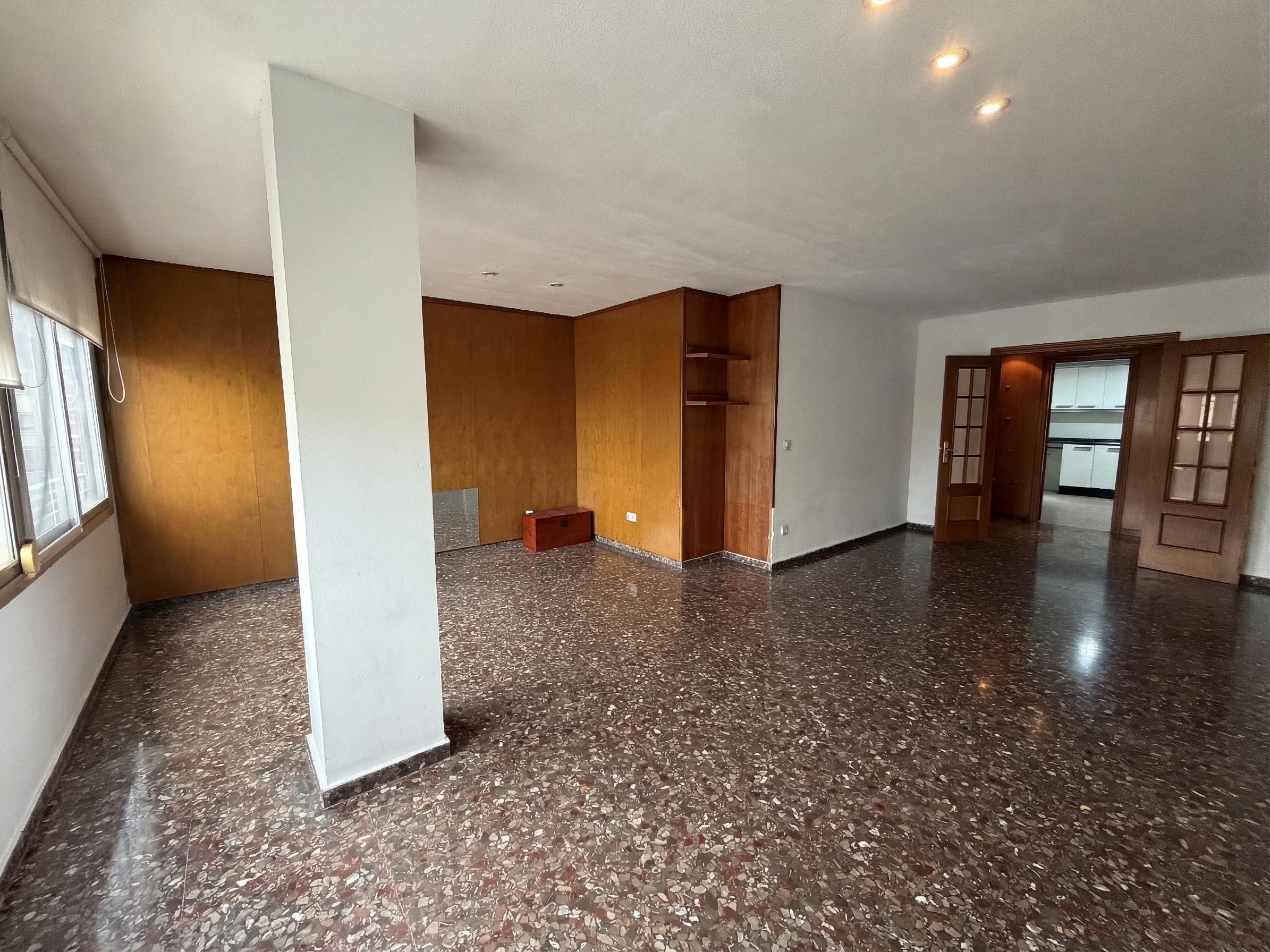 Piso en Alquiler - Carrer d'Emilio Lluch, Valencia - 20