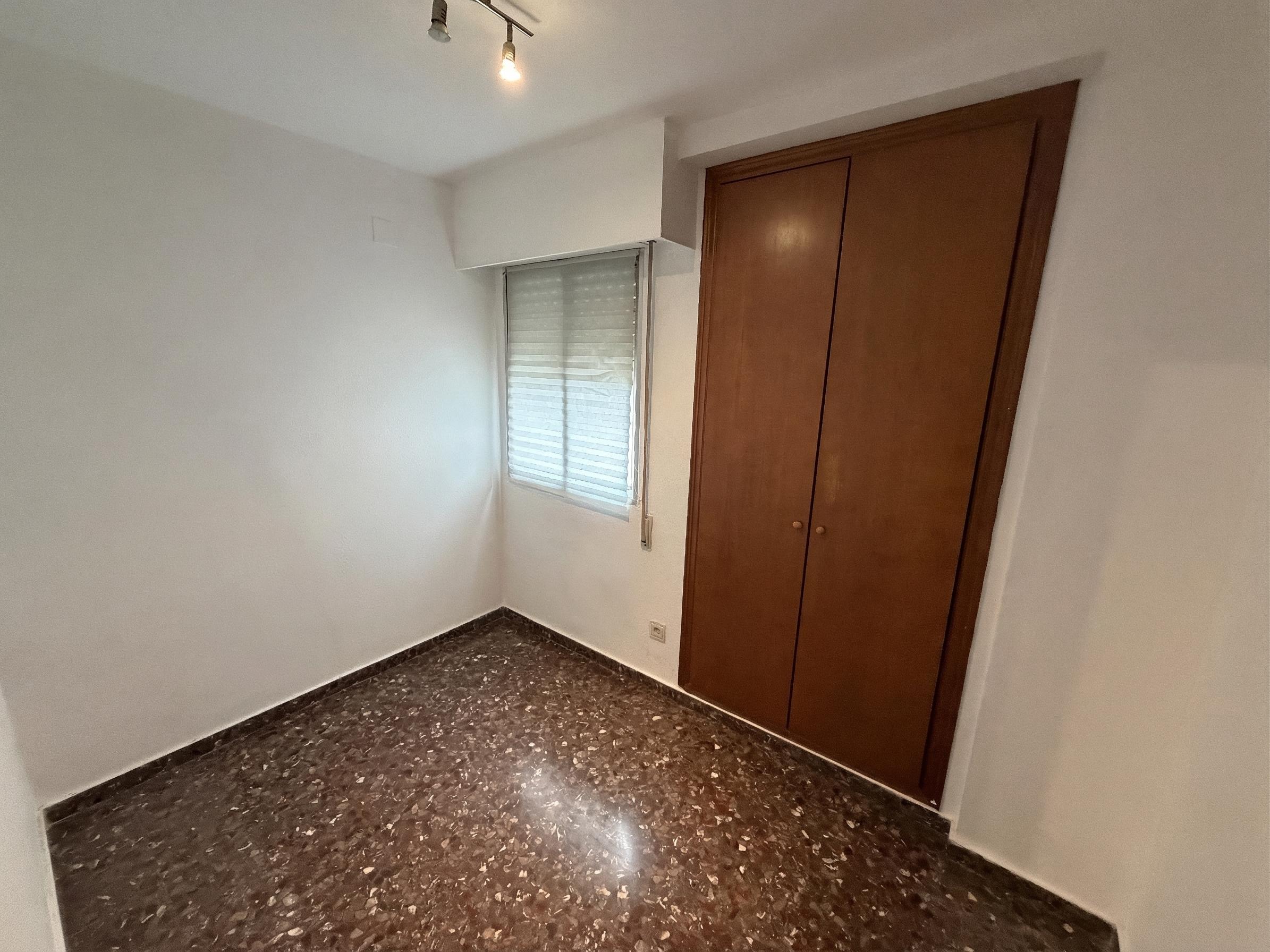 Piso en Alquiler - Carrer d'Emilio Lluch, Valencia - 10