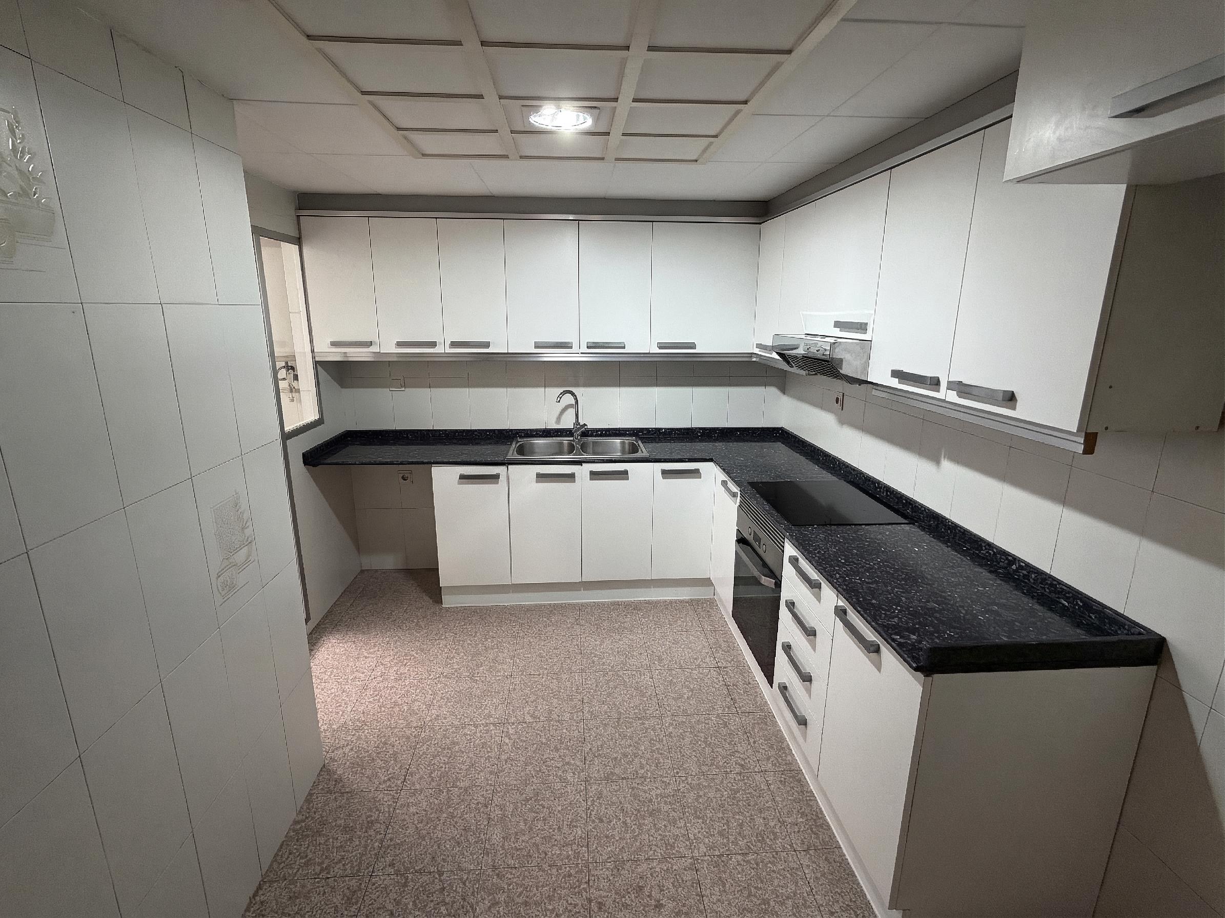 Piso en Alquiler - Carrer d'Emilio Lluch, Valencia - 6