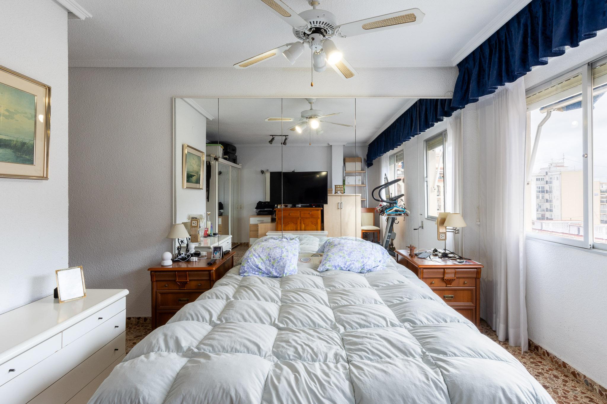 Piso en Venta en Avinguda Blasco Ibáñez - 16