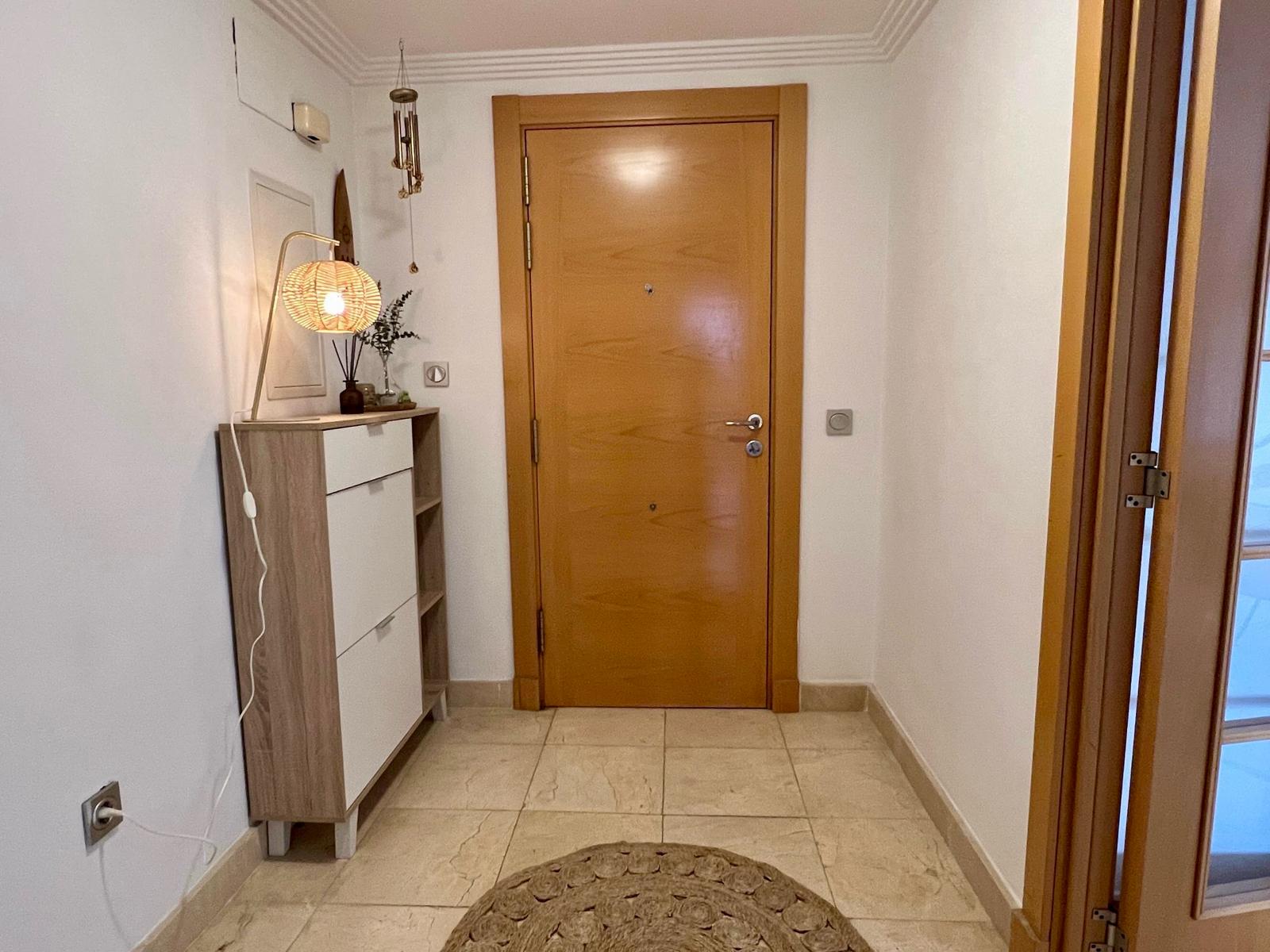 Piso en Alquiler en Urb. Los Flamingos - 28