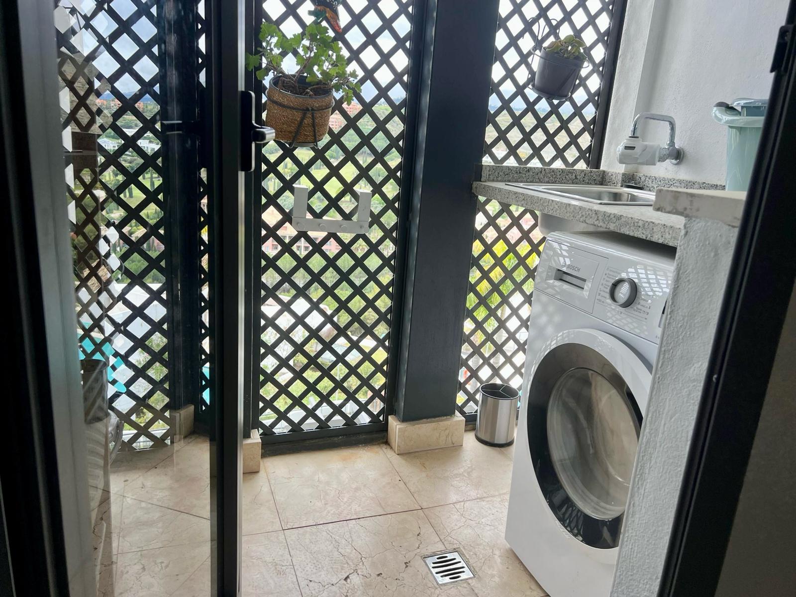 Piso en Alquiler en Urb. Los Flamingos - 25