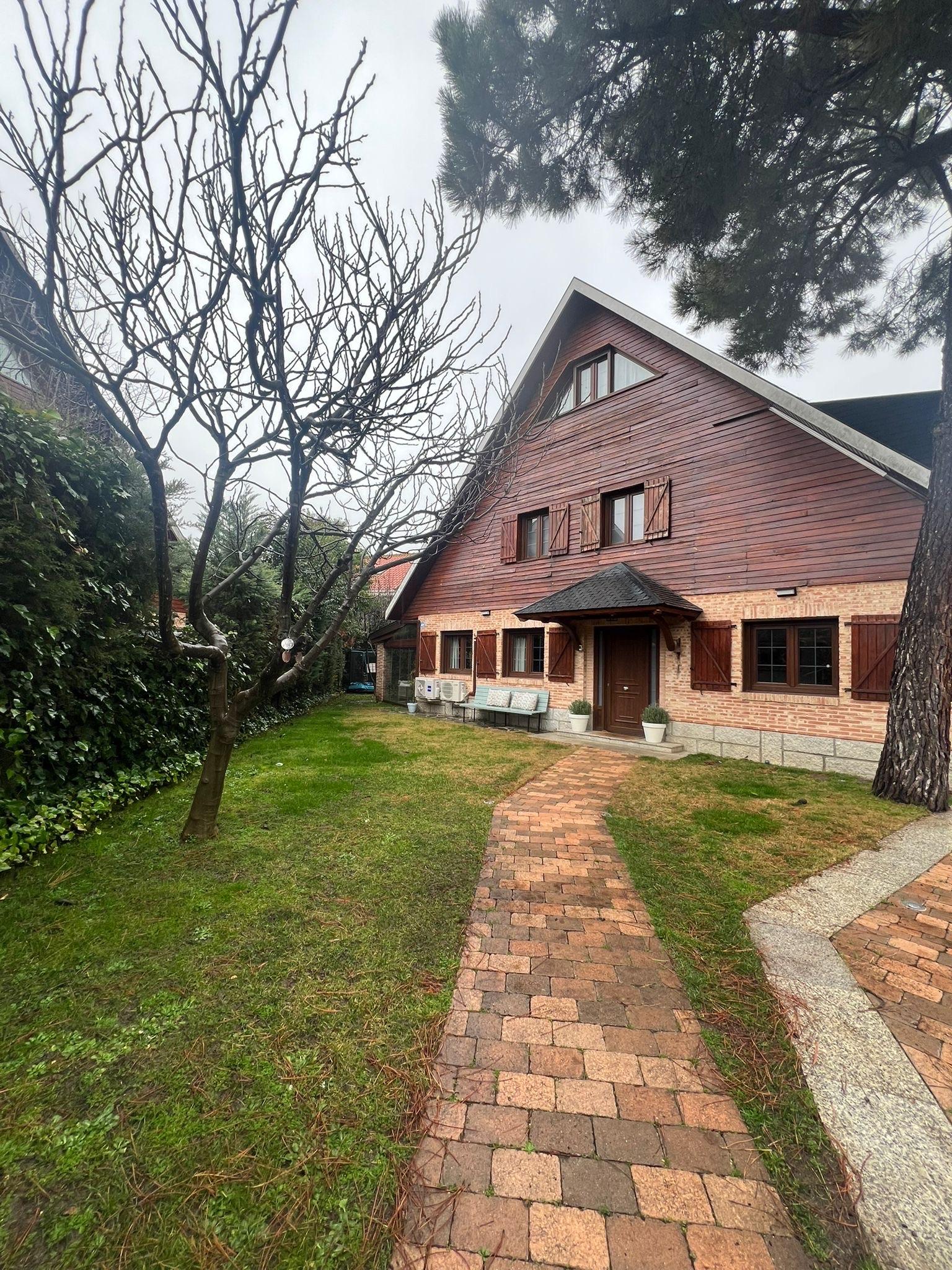 Chalet Adosado en Venta en Cam. De Malatones - 1