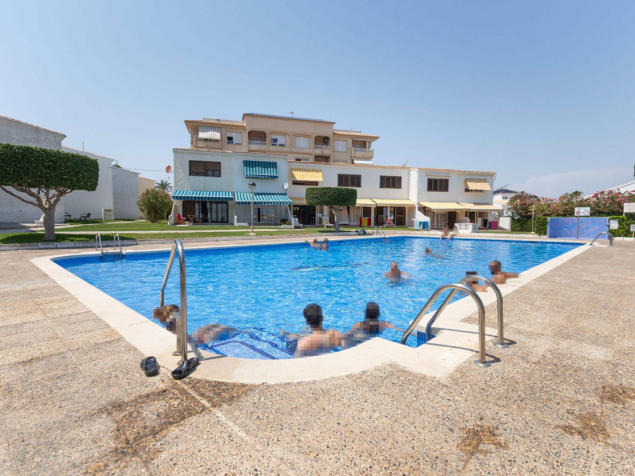 Bungalow en primera línea con espectaculares vistas al mar - 19