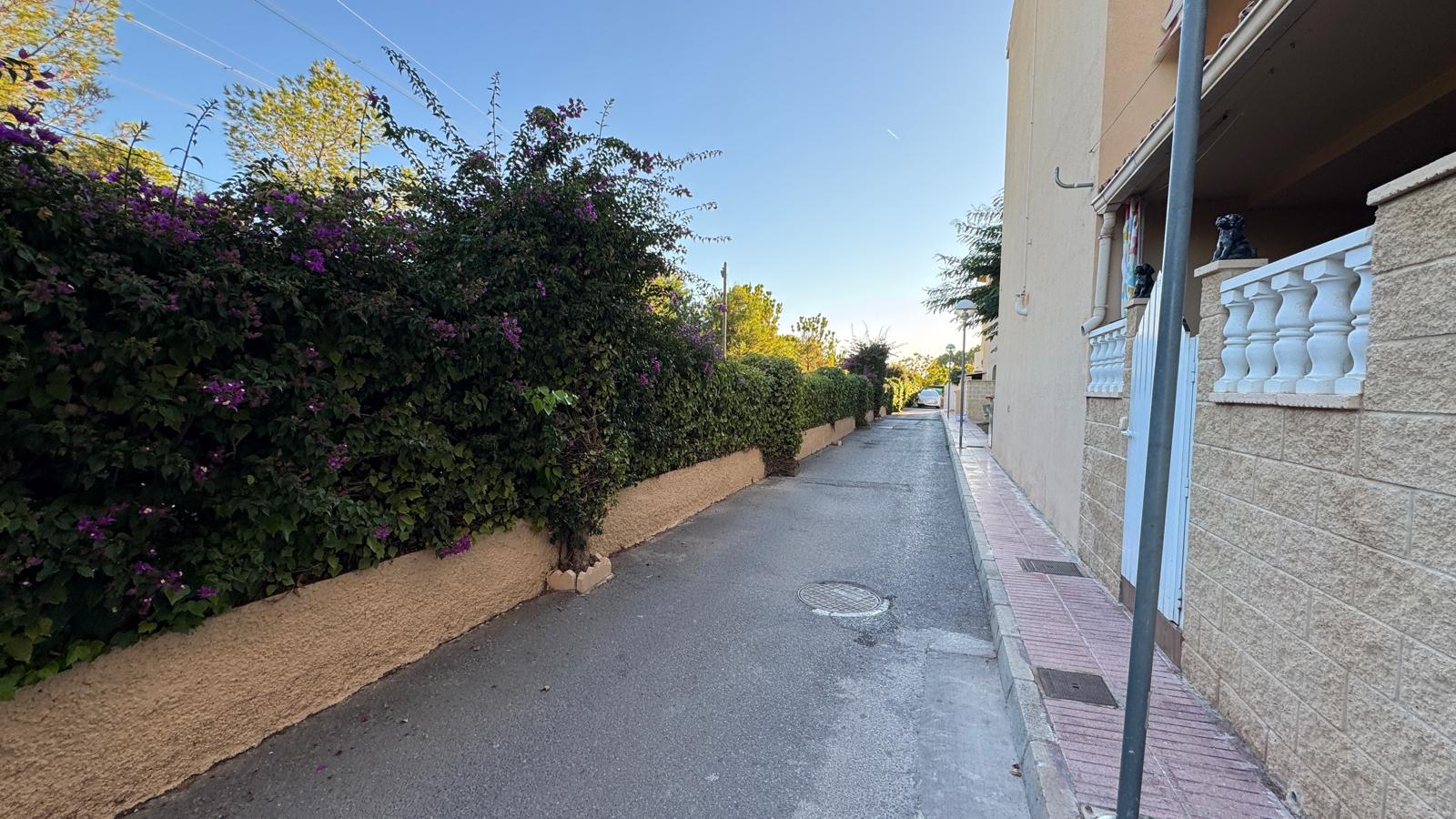 Adosado en Venta - C. la Bonanova, San Vicente del Raspeig - 46