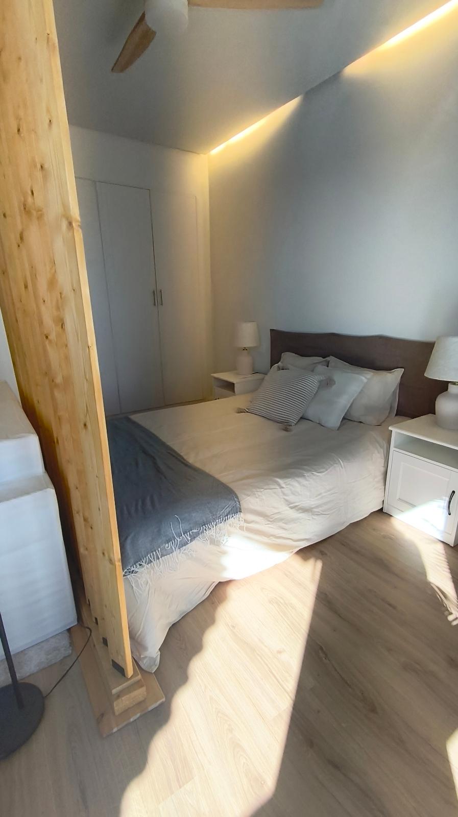 Piso en Venta - C. de Dulce Chacón, Madrid - 11