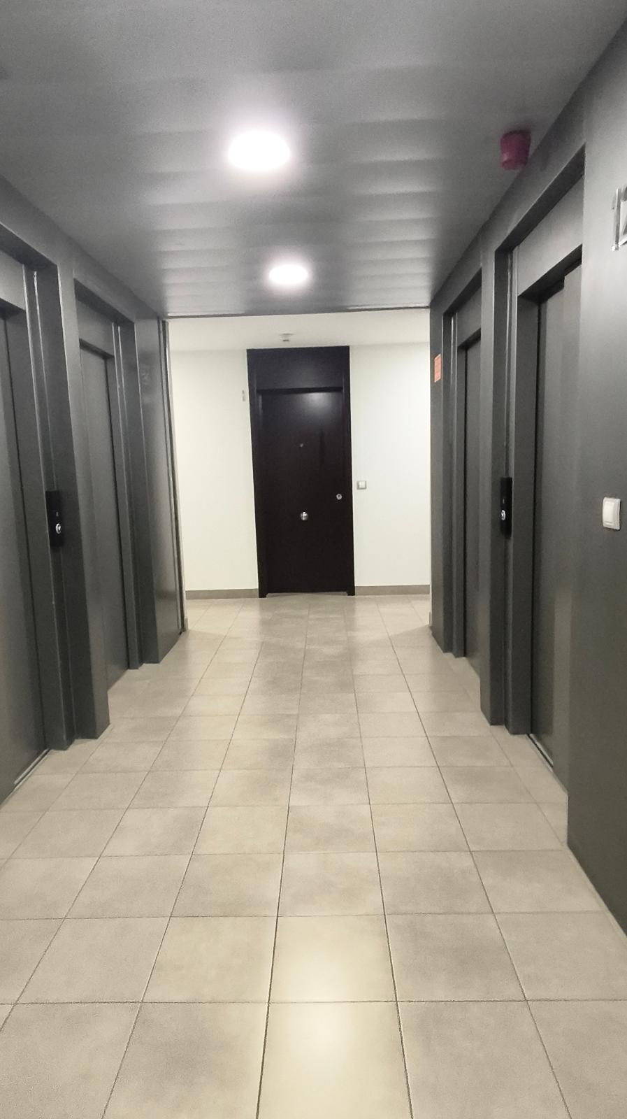 Piso en Venta - C. de Dulce Chacón, Madrid - 17