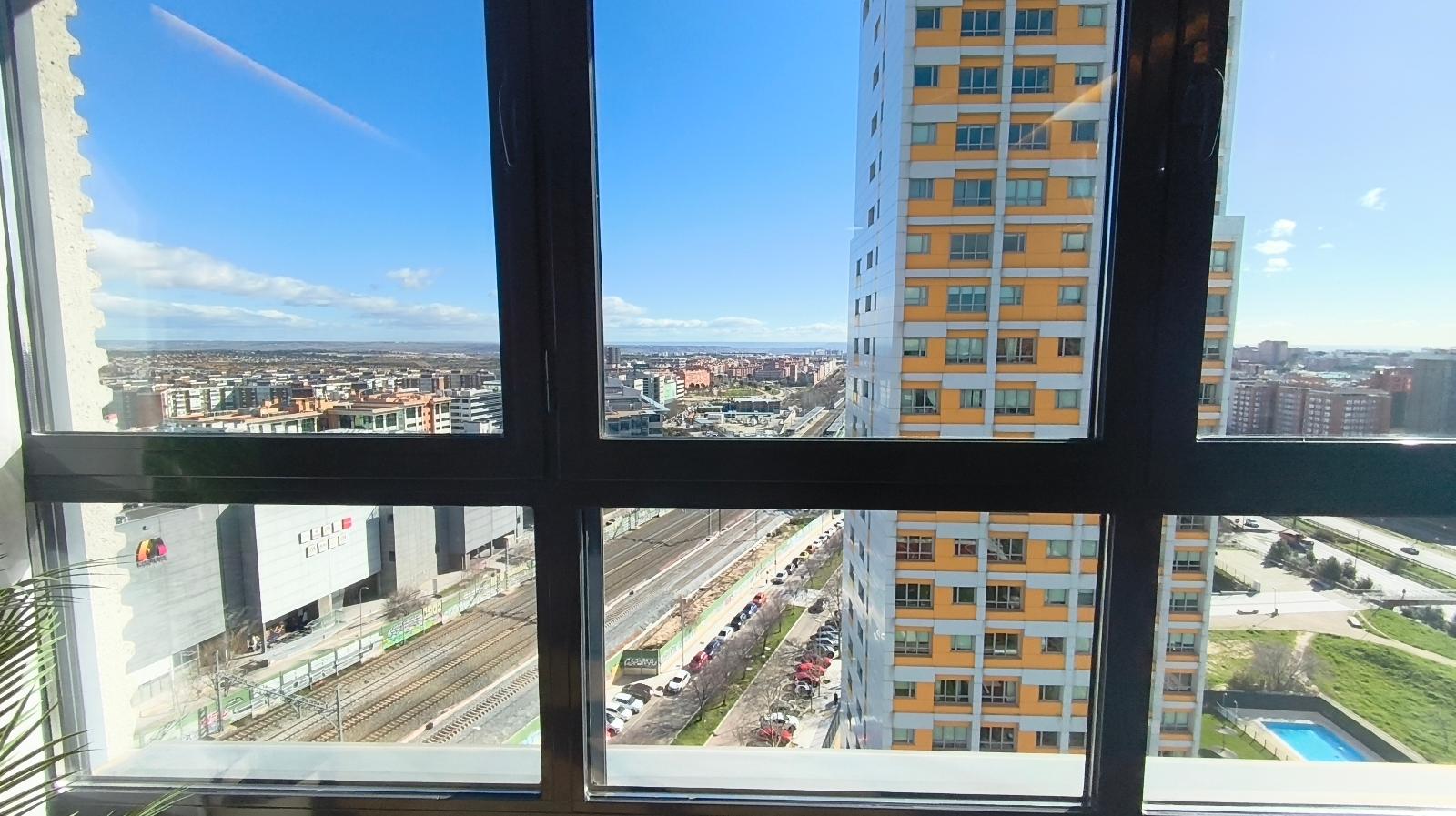 Piso en Venta - C. de Dulce Chacón, Madrid - 15