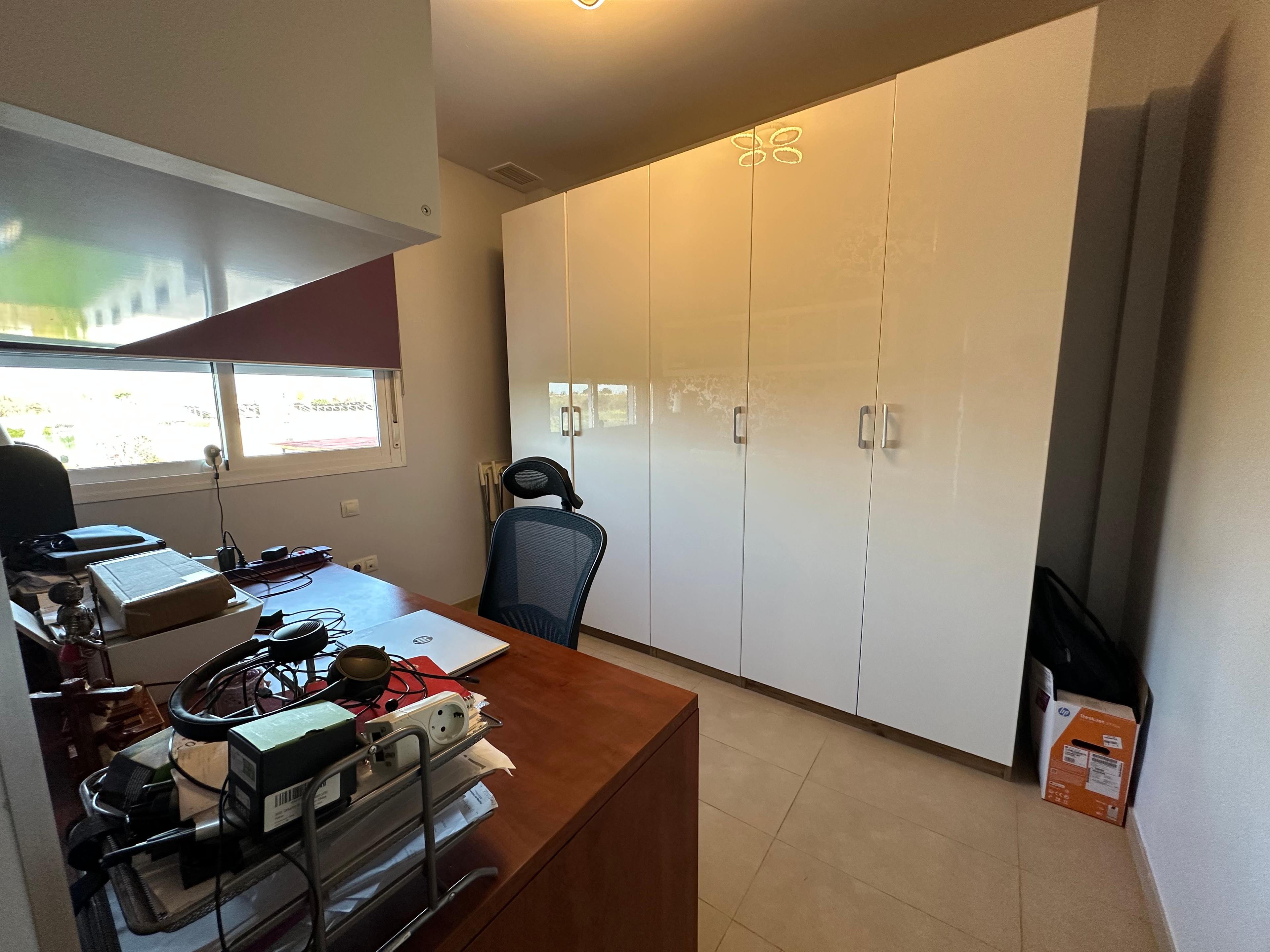 Casa Adosada en Venta en C. Donantes - 13