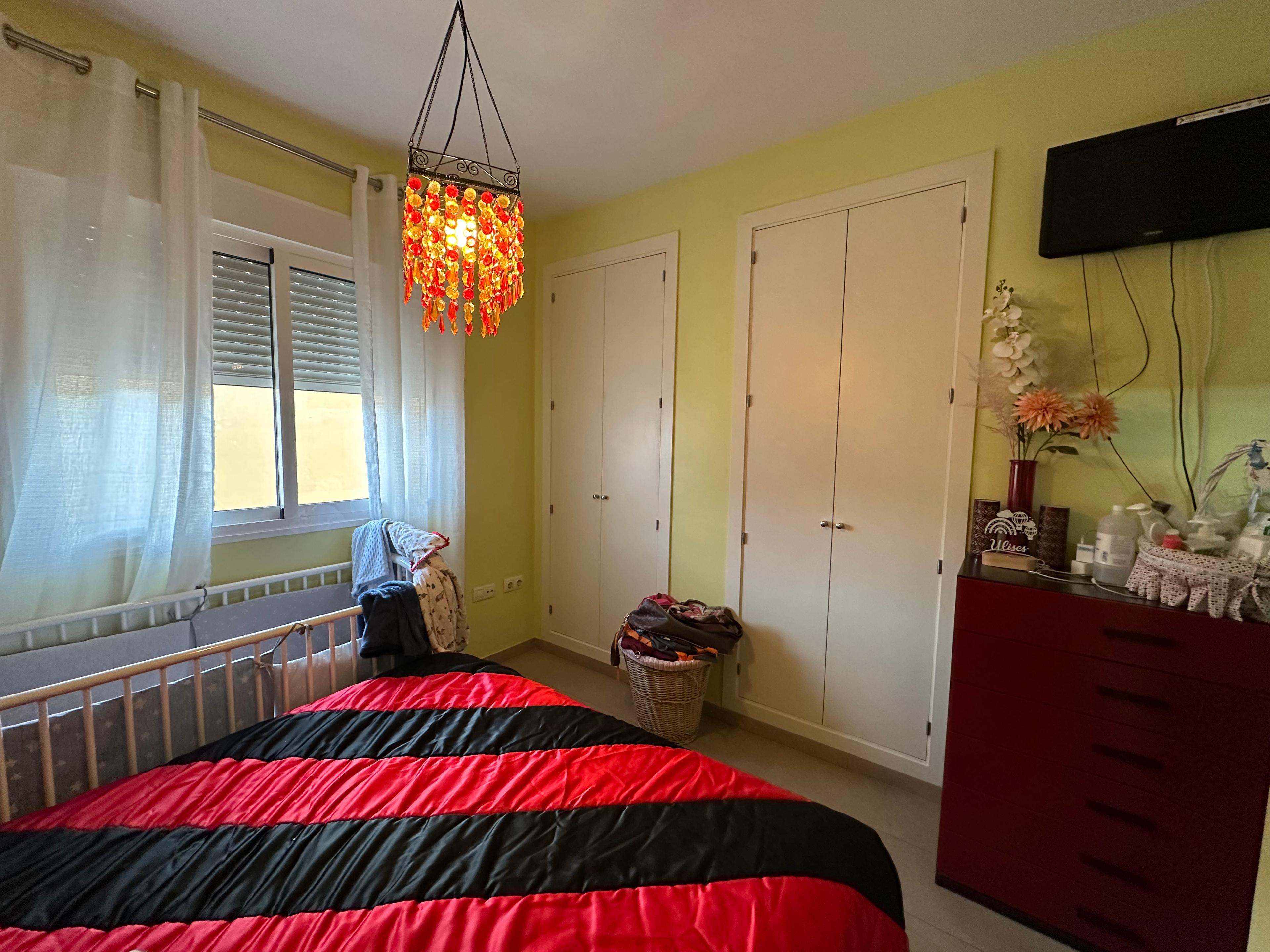 Casa Adosada en Venta en C. Donantes - 19