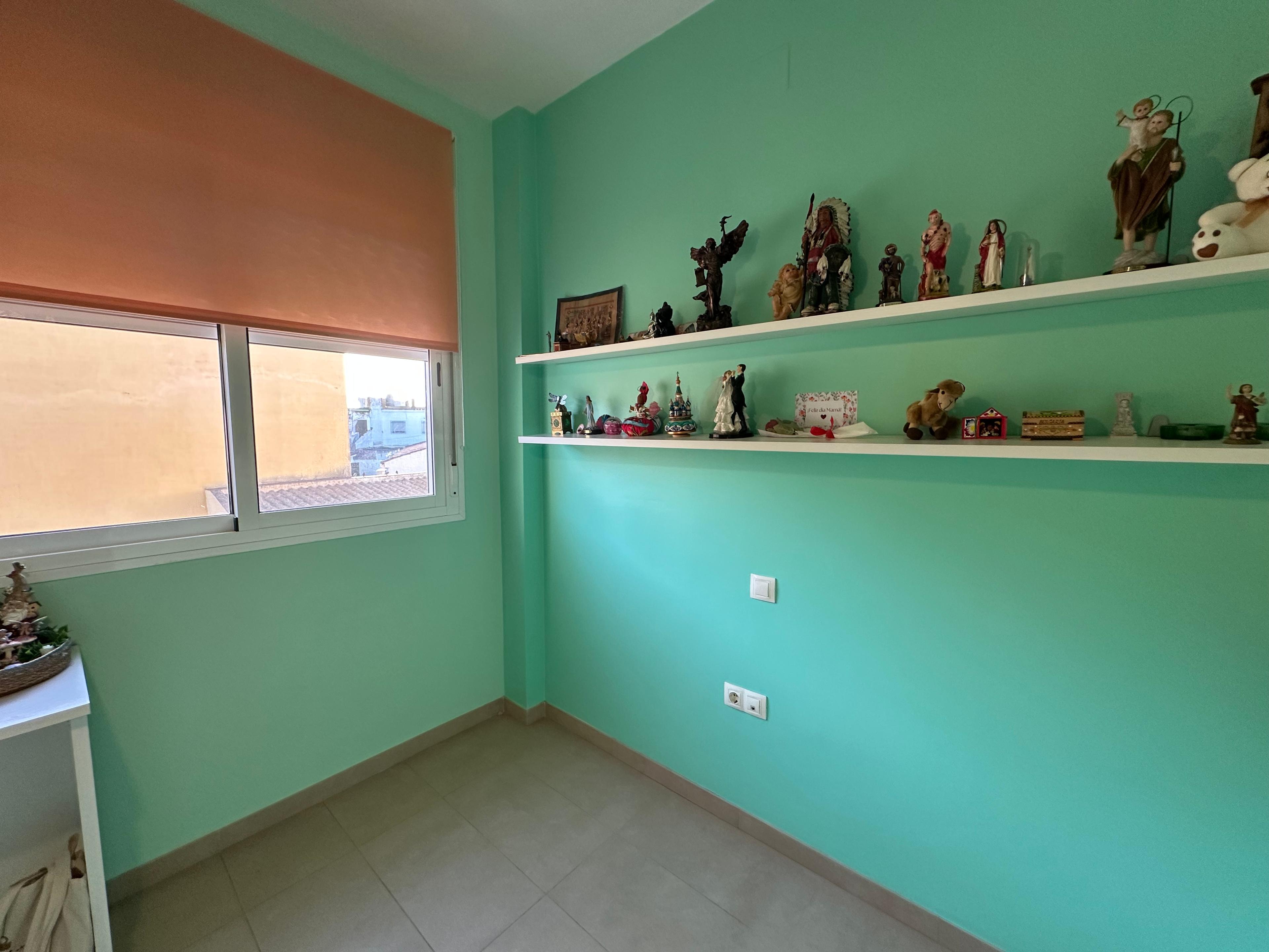 Casa Adosada en Venta en C. Donantes - 22