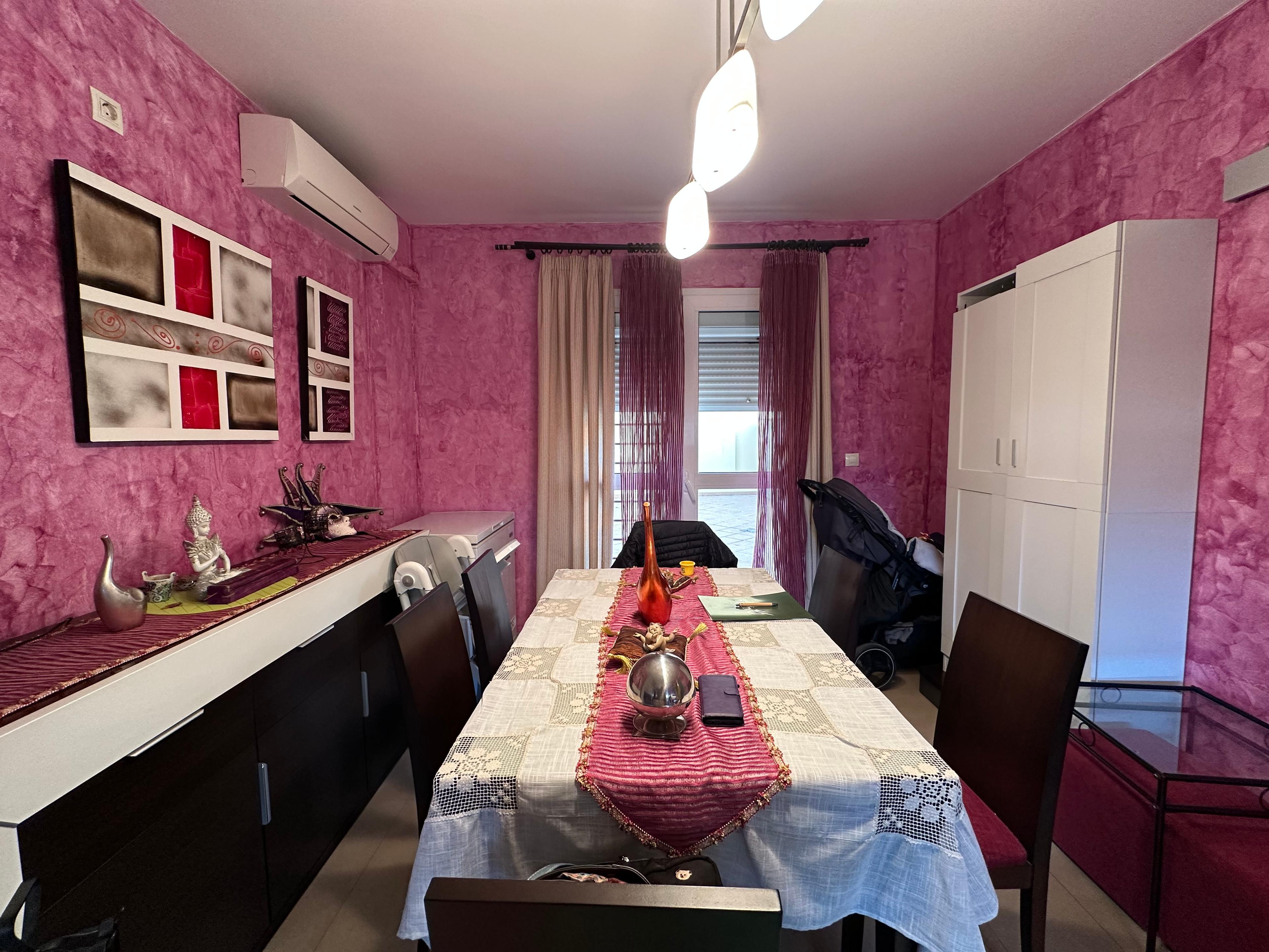 Casa Adosada en Venta en C. Donantes - 1