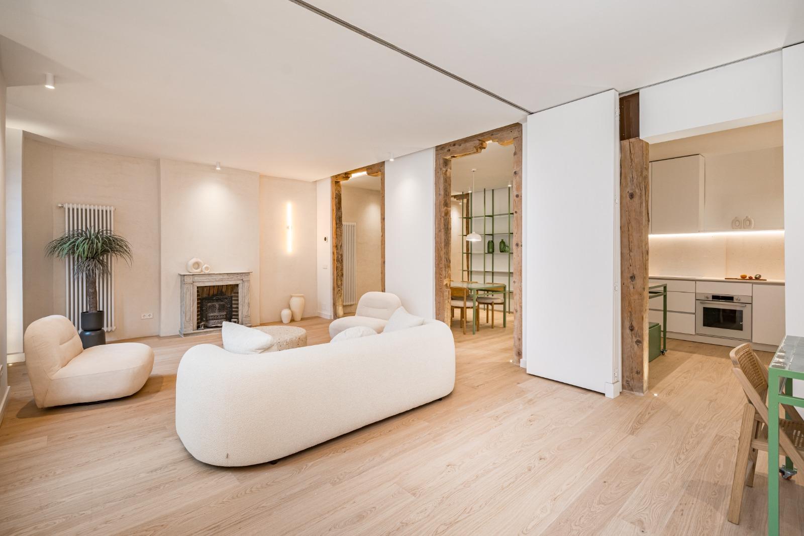 Piso en Venta en C. del Pez - 3