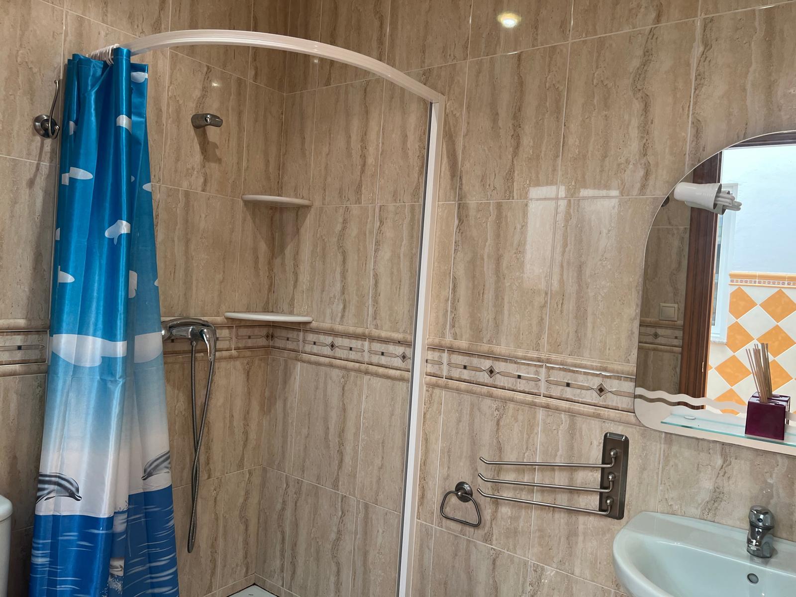 Casa en Venta en C. Ancha - 23