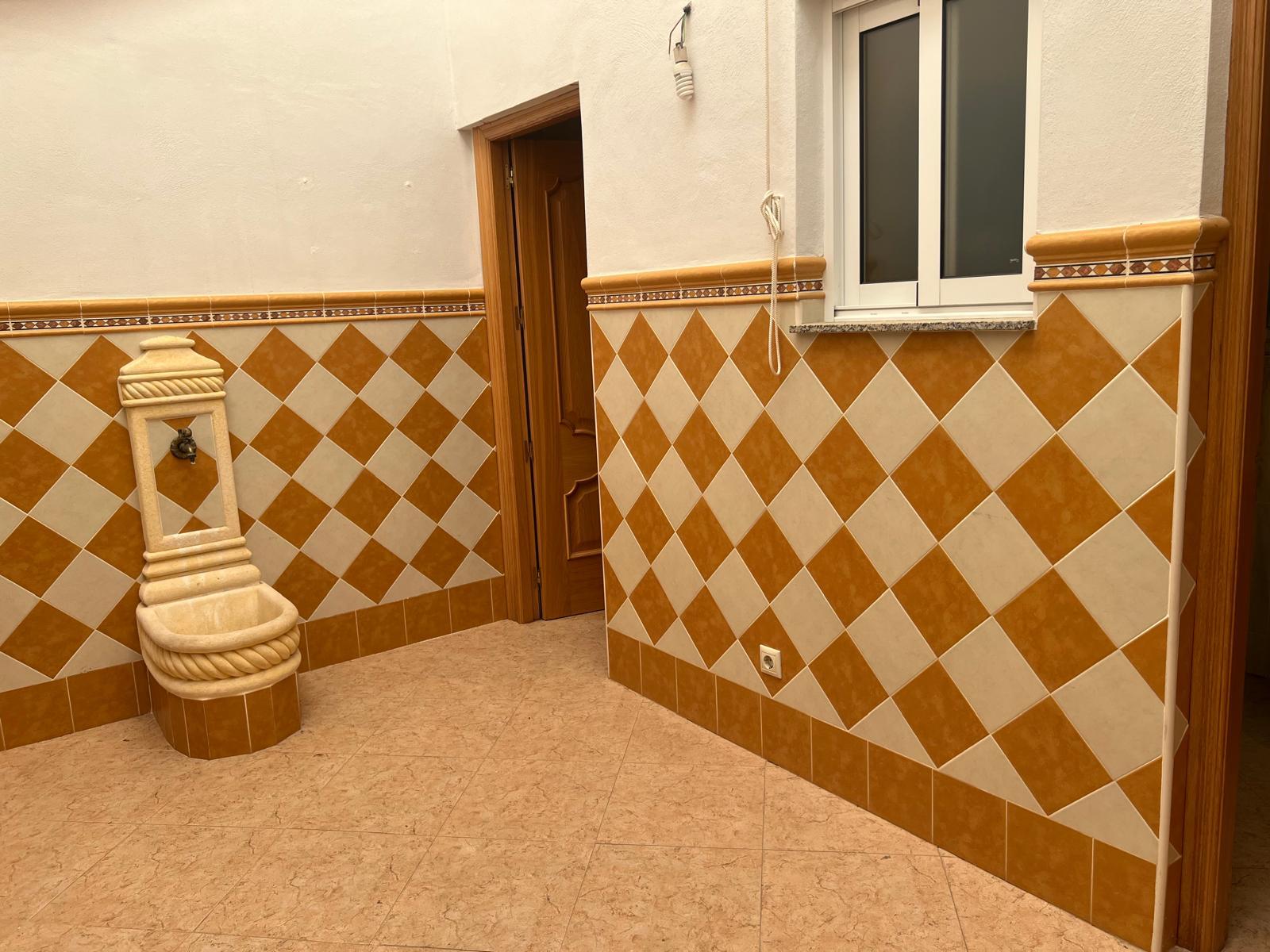 Casa en Venta en C. Ancha - 18