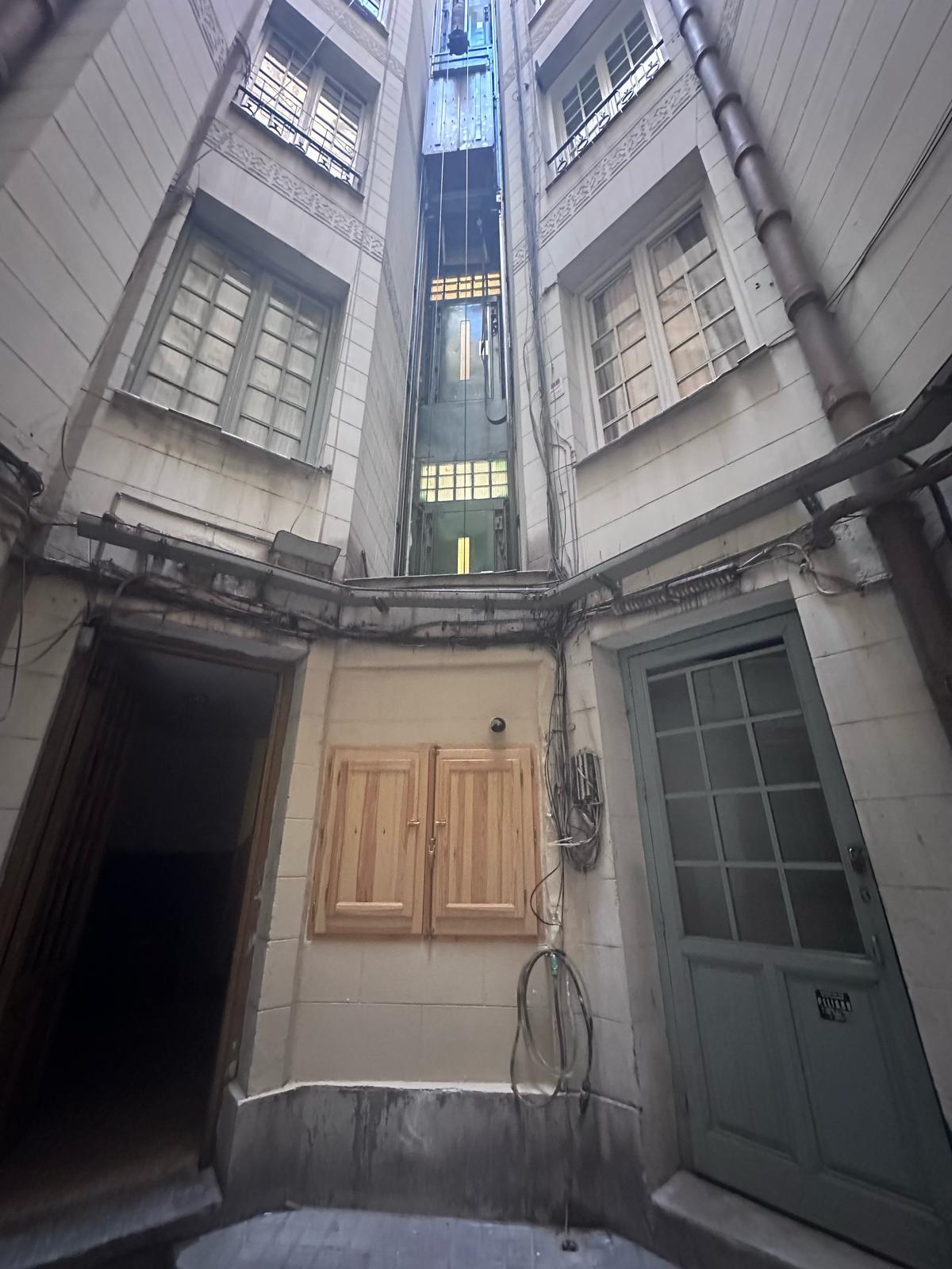 Piso en Venta en C. de Sagasta - 12