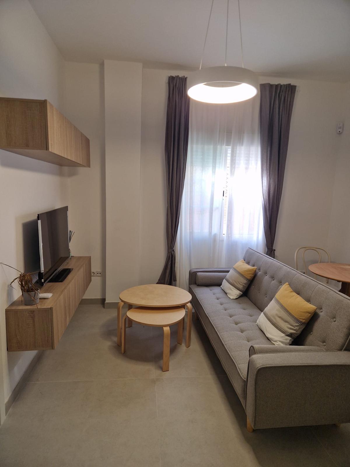 Piso en Venta en La Trinidad  - 3