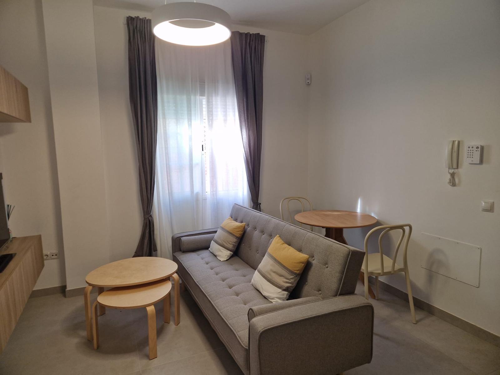 Piso en Venta en La Trinidad  - 7