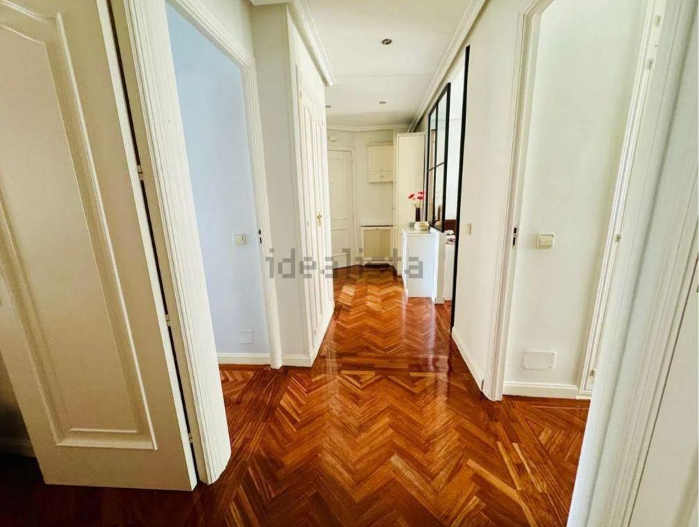 Encantadora Y Luminosa Propiedad en Goya  - 3