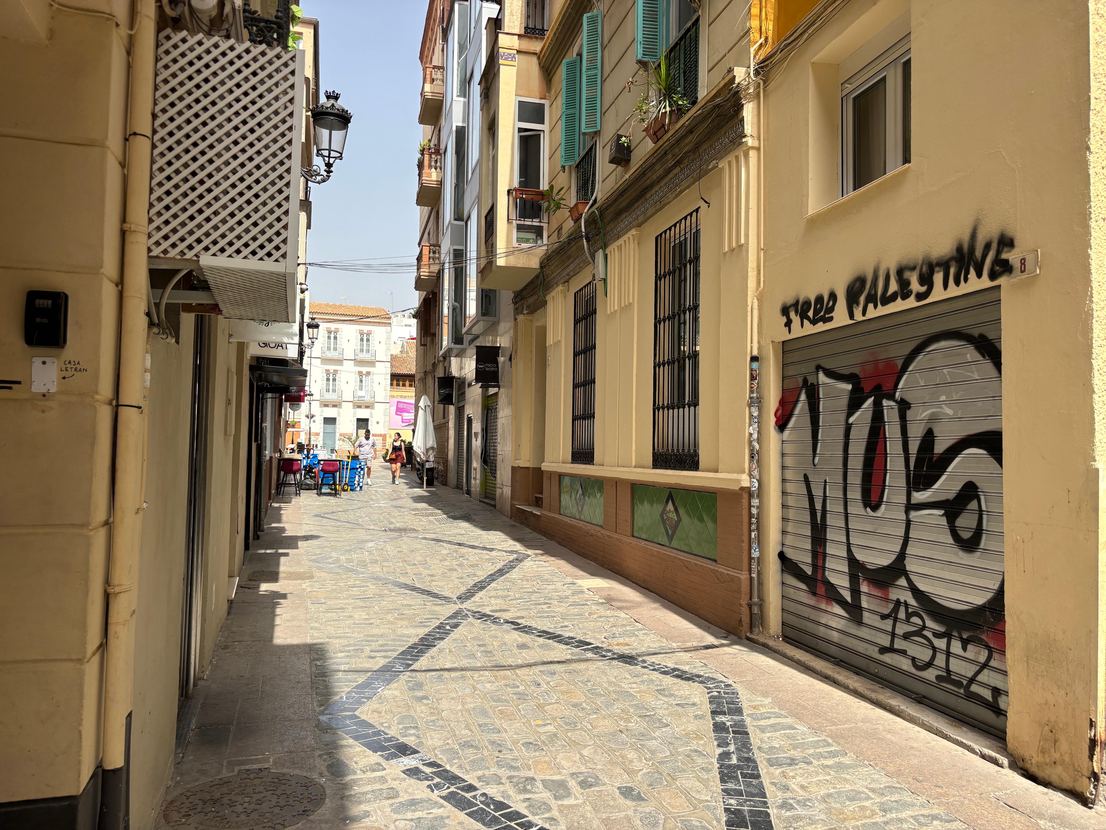 Local en Venta en Plaza de la Merced - 85