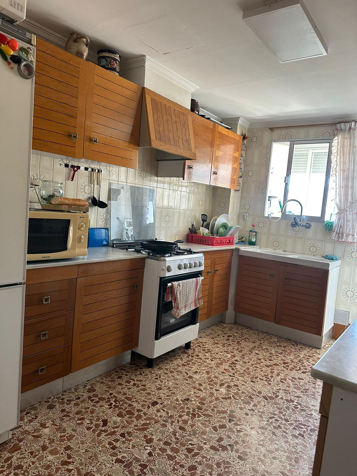 Piso en Venta Cerca De La Playa San Antonio  - 4