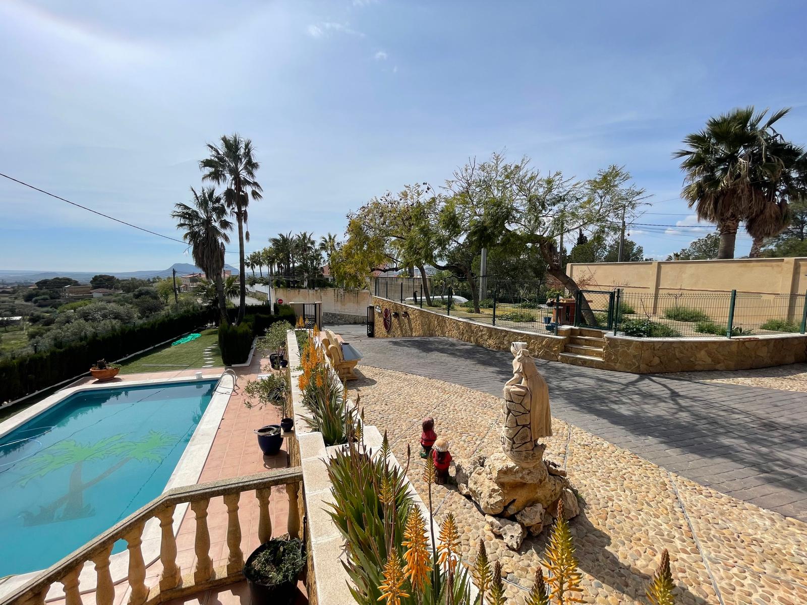 Casa en Venta en Carrer del Pou - 31