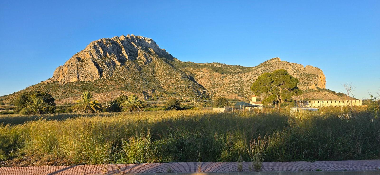 Terreno Residencial en Venta en Avenida Nou de Octubre - 1