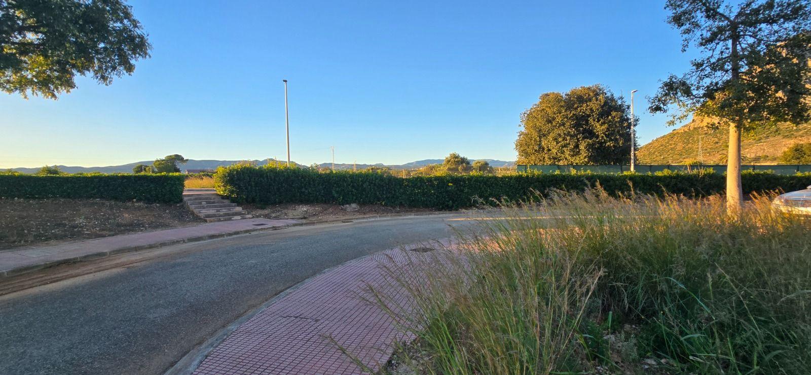 Terreno Residencial en Venta en Avenida Nou de Octubre - 11