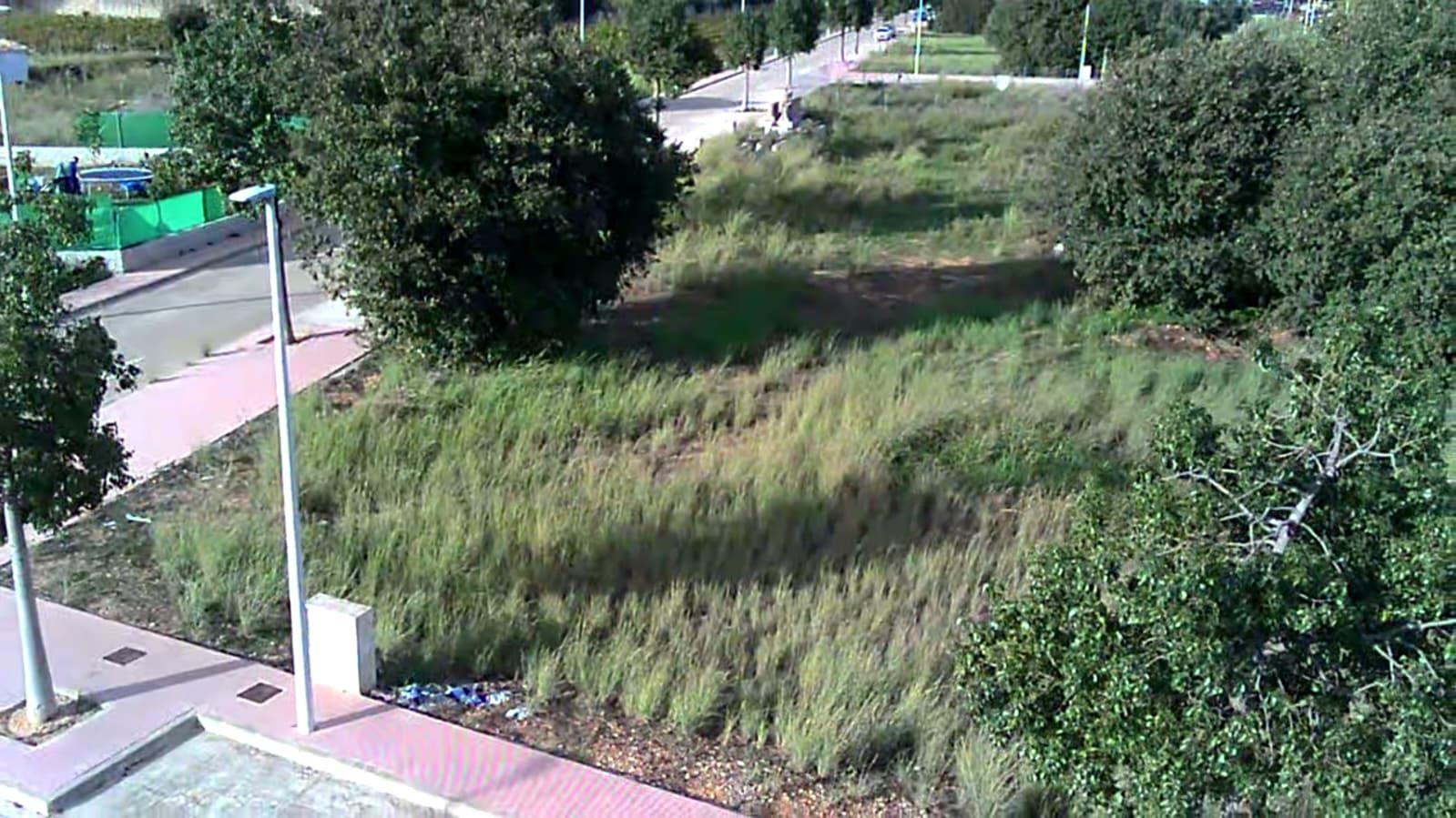 Terreno Residencial en Venta en Avenida Nou de Octubre - 10