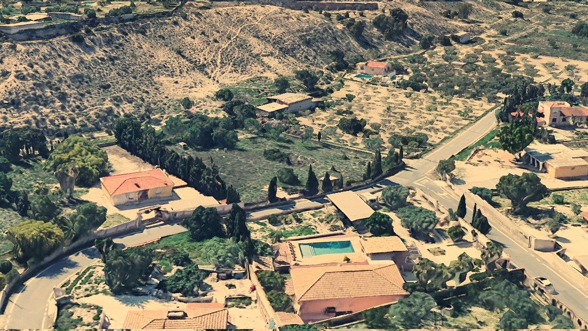 Terreno en Venta - Carrer del Làrix, Alicante - 1