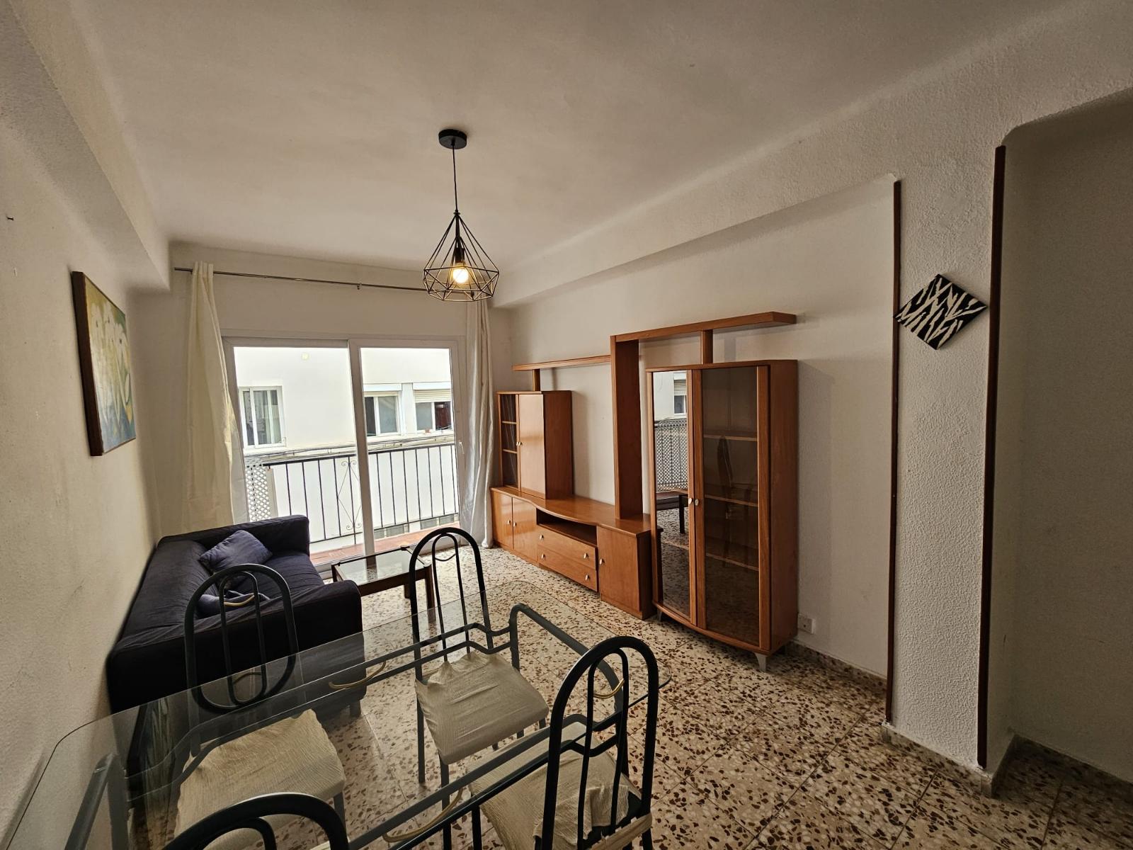 Piso en Alquiler - Capuchinos (Centro) - 2